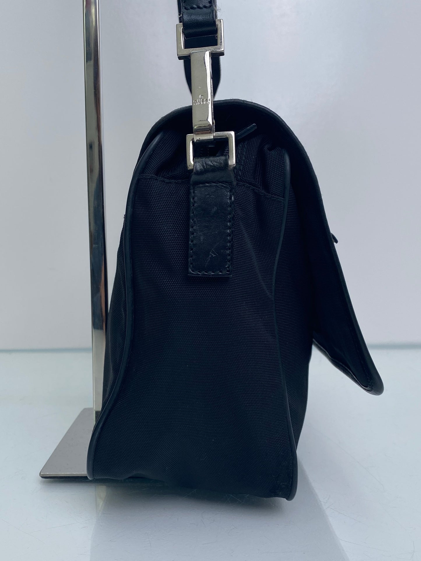 Gucci Black Canvas Messenger Bag Crossbody SHW