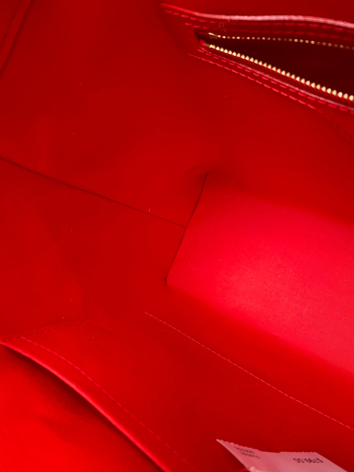 Louis Vuitton Red Vernis Avalon GM