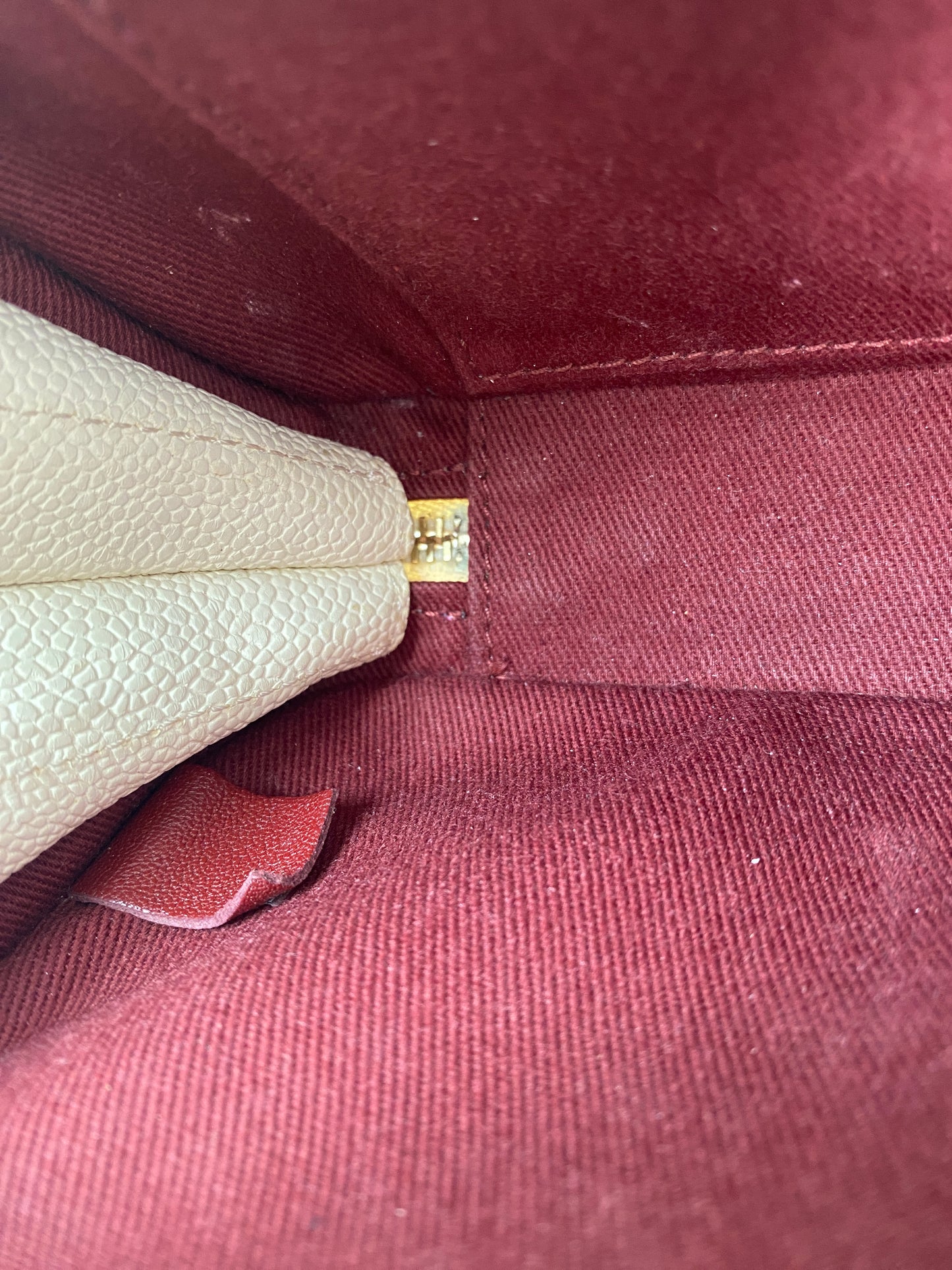 Chanel Cream Caviar Camera Bum Bag GHW