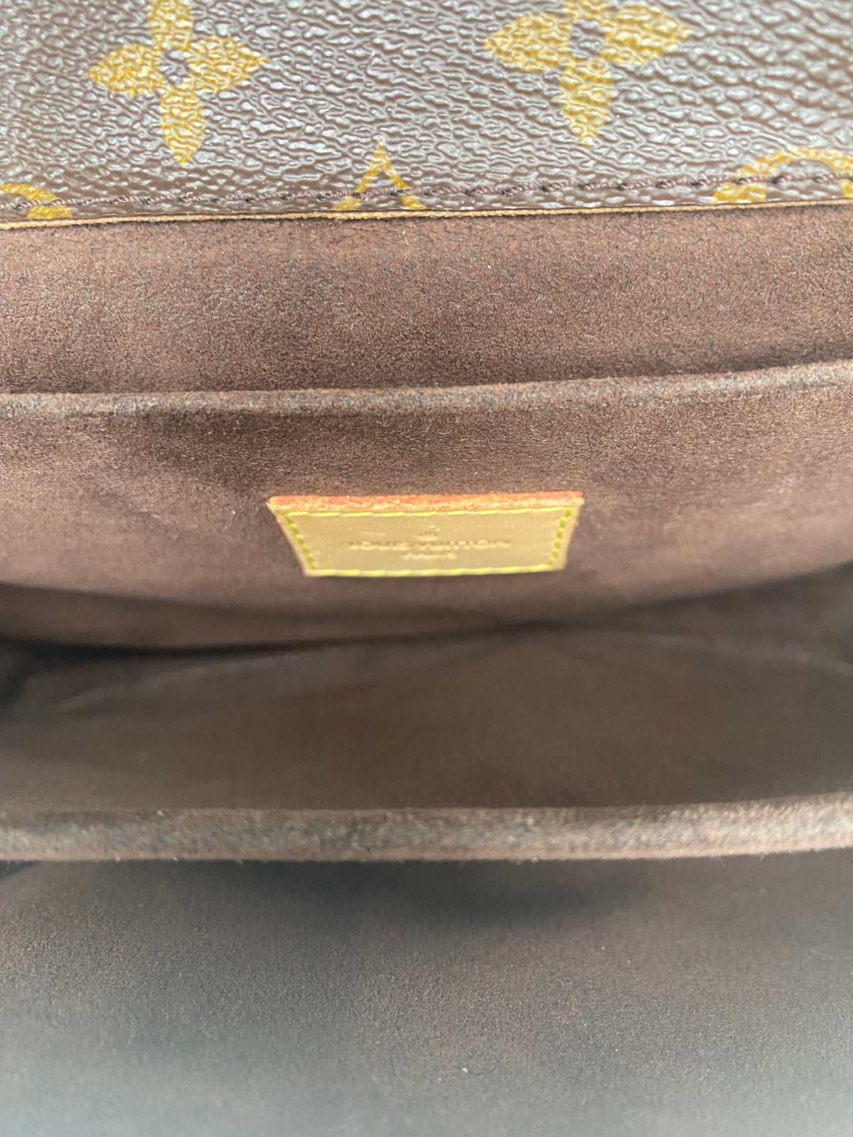 Louis Vuitton Monogram Pochette Metis Bag GHW