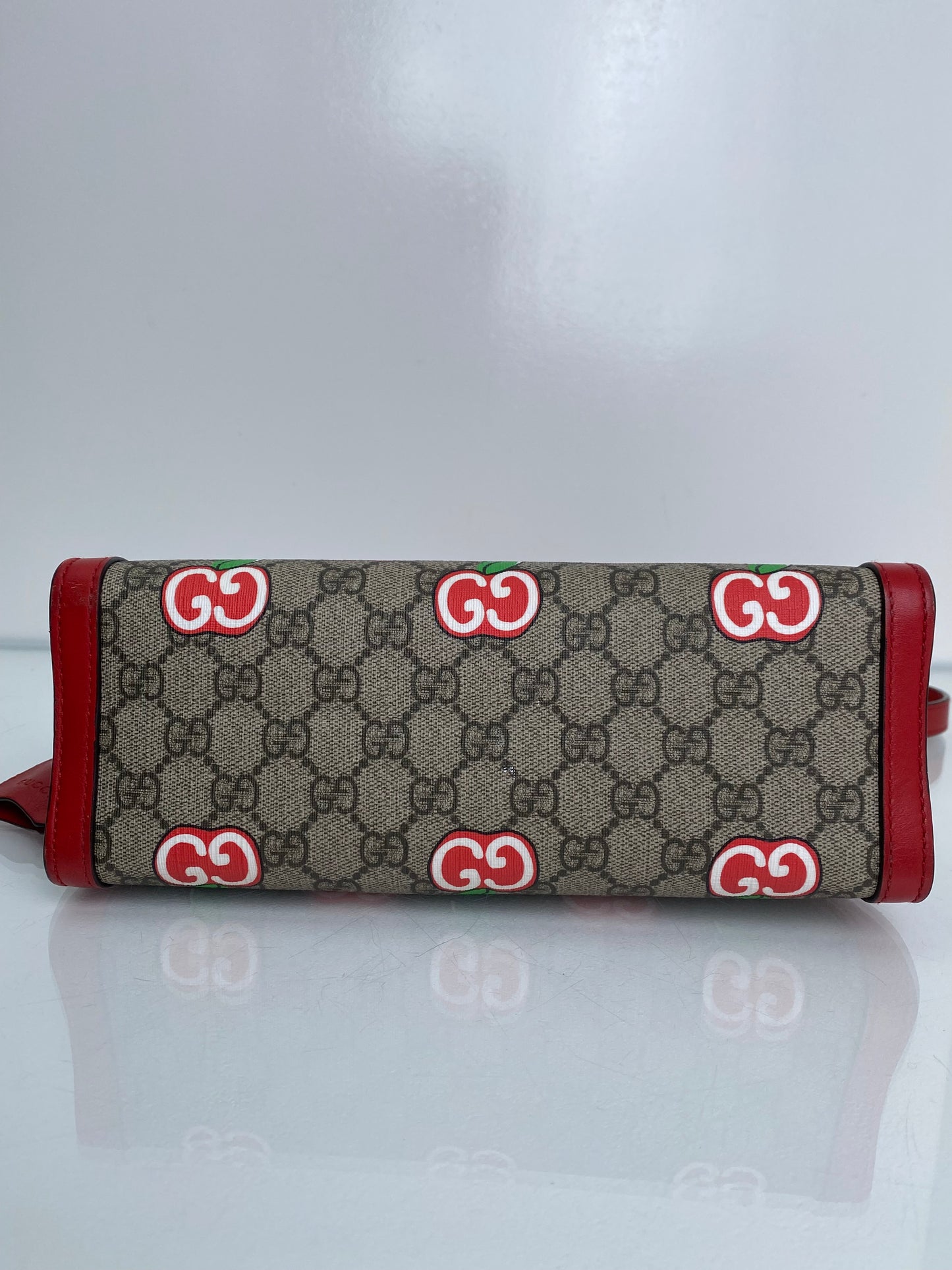 Gucci Red Supreme Apple Padlock Shoulder Bag GHW