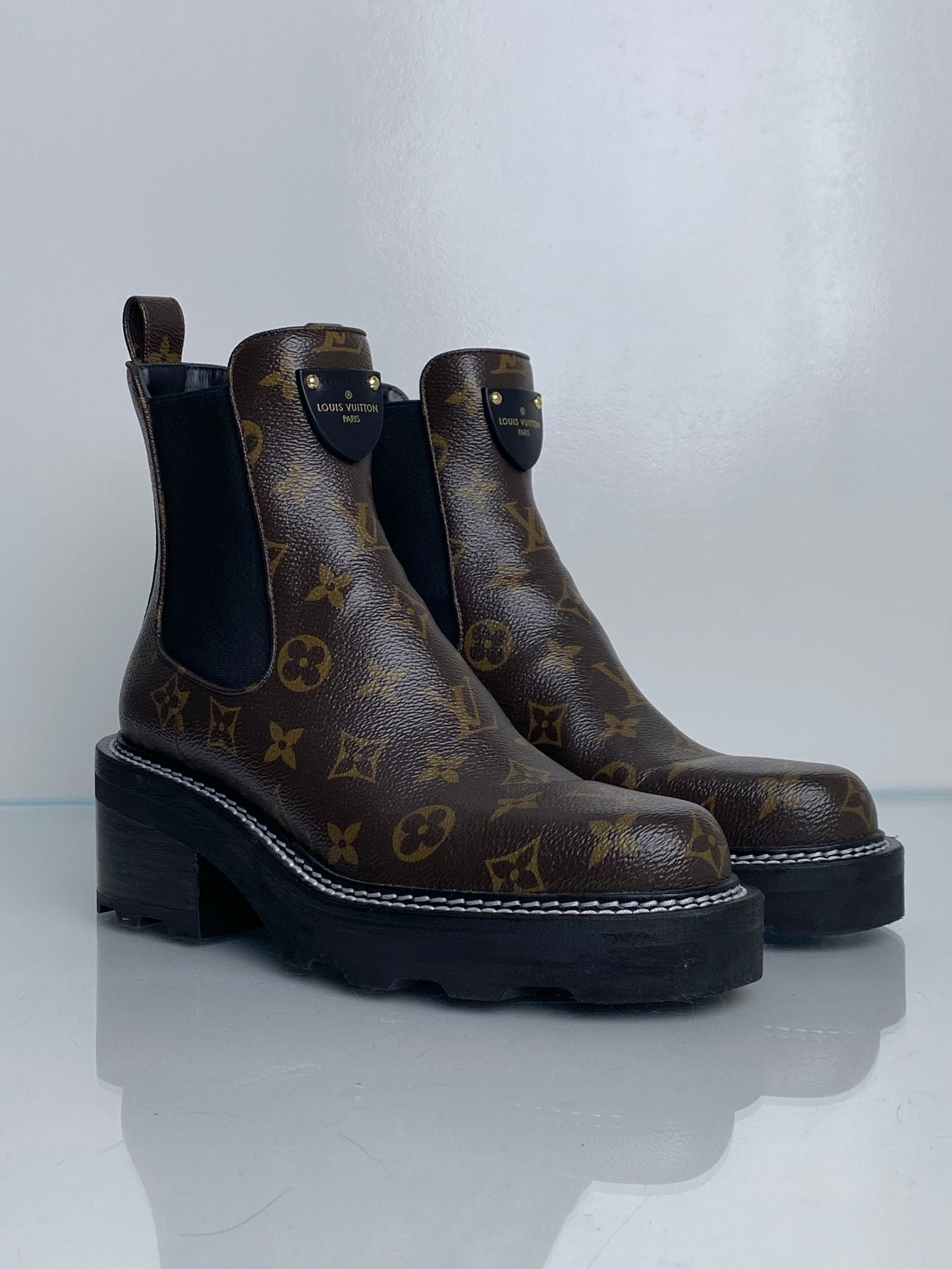 Louis Vuitton Monogram & Black Beaubourg Chelsea Ankle Boots, 39