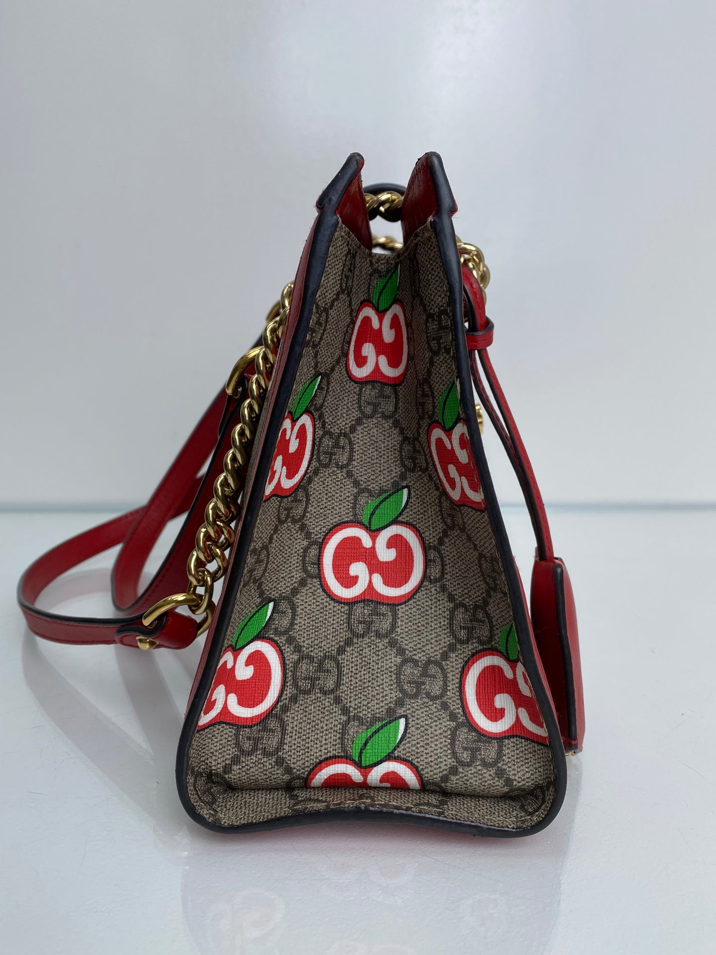 Gucci Red Supreme Apple Padlock Shoulder Bag GHW