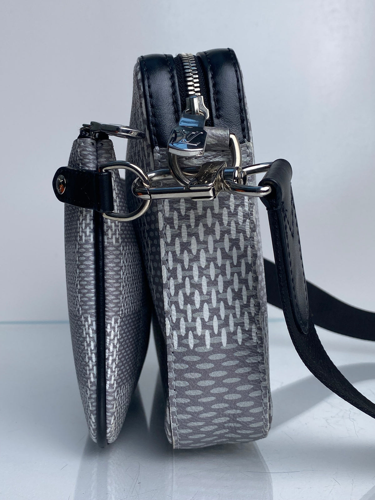 Louis Vuitton Anartica Damier Graphite Trio Messenger Bag SHW