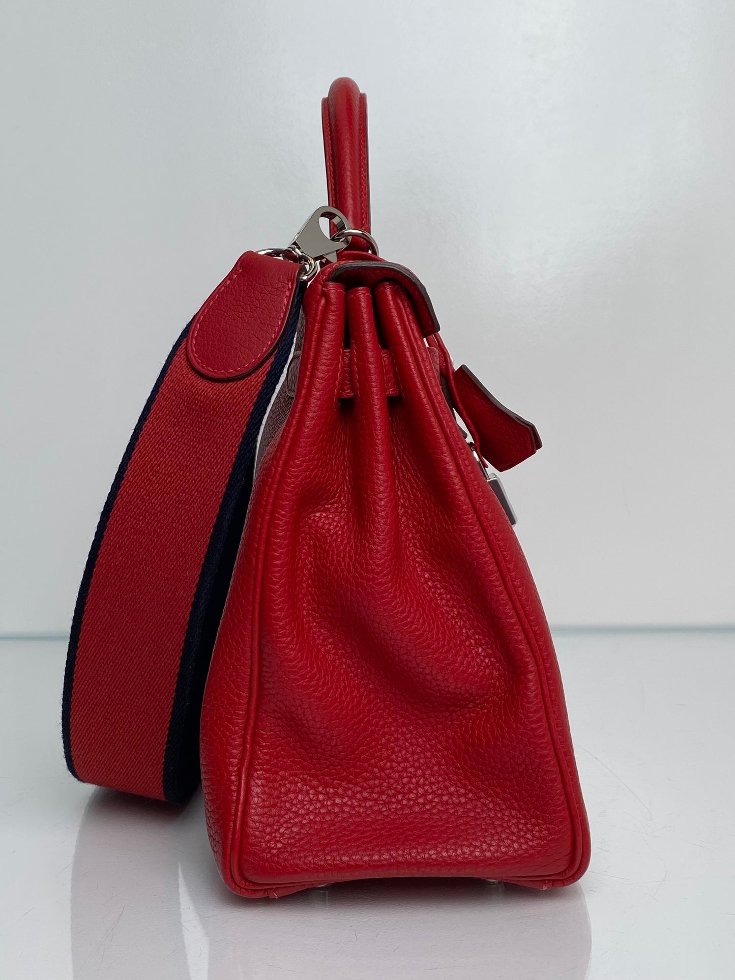 Hermes Kelly 32 Rouge Casaque Togo Retourne PHW w / Canvas Strap #P