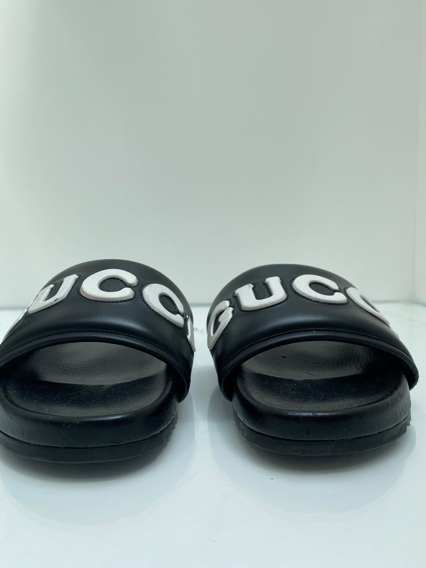Gucci Men’s Black Leather ‘Gucci’ Slides, 11