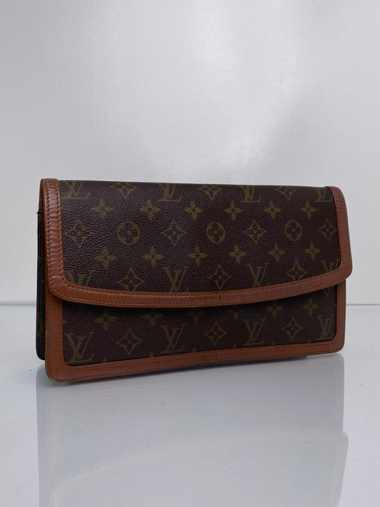 Louis Vuitton Vintage Monogram Pochette Dame Clutch