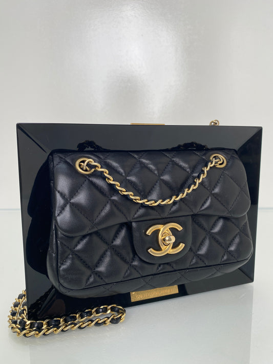 Chanel Black Lambskin 2014 Lambskin & Plexiglass "Collection Privee" Picture Frame Minaudière Bag GHW