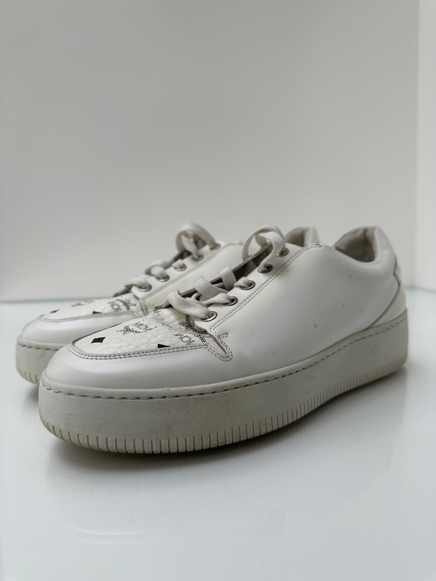 MCM White Logo Sneaker 40