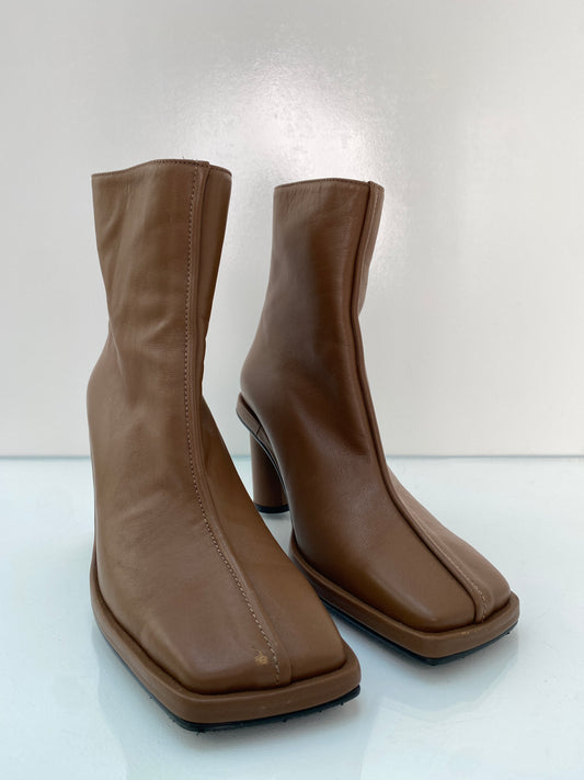 Reike Nen Brown Leather Square Toe Boots, 38