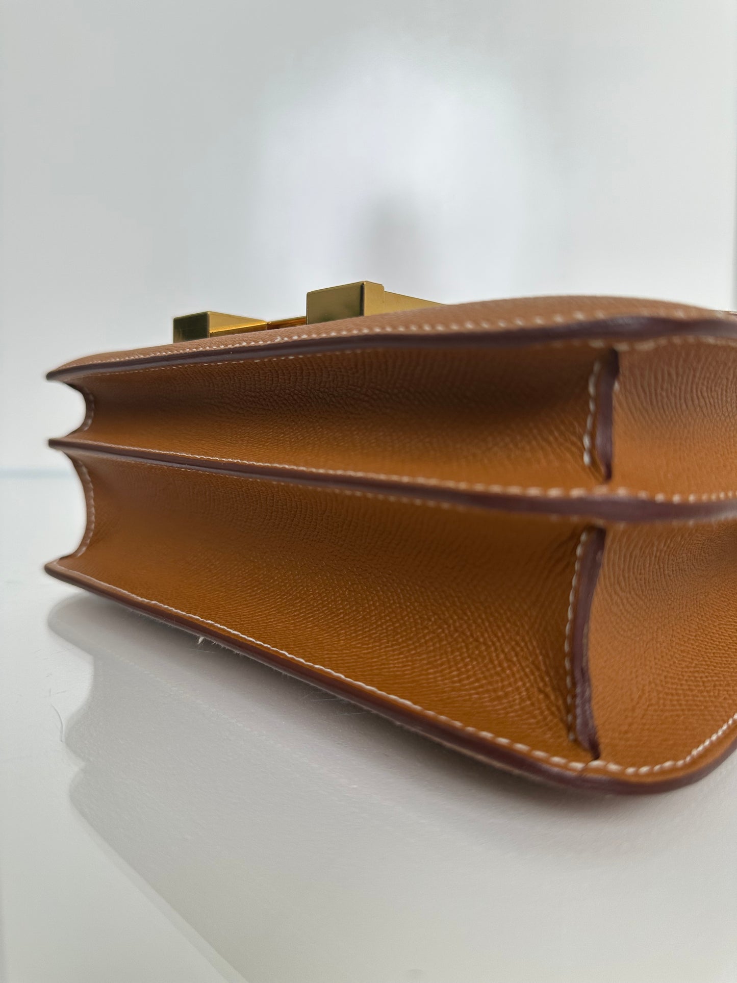 Hermes Constance 24 Gold Epsom GHW #Y