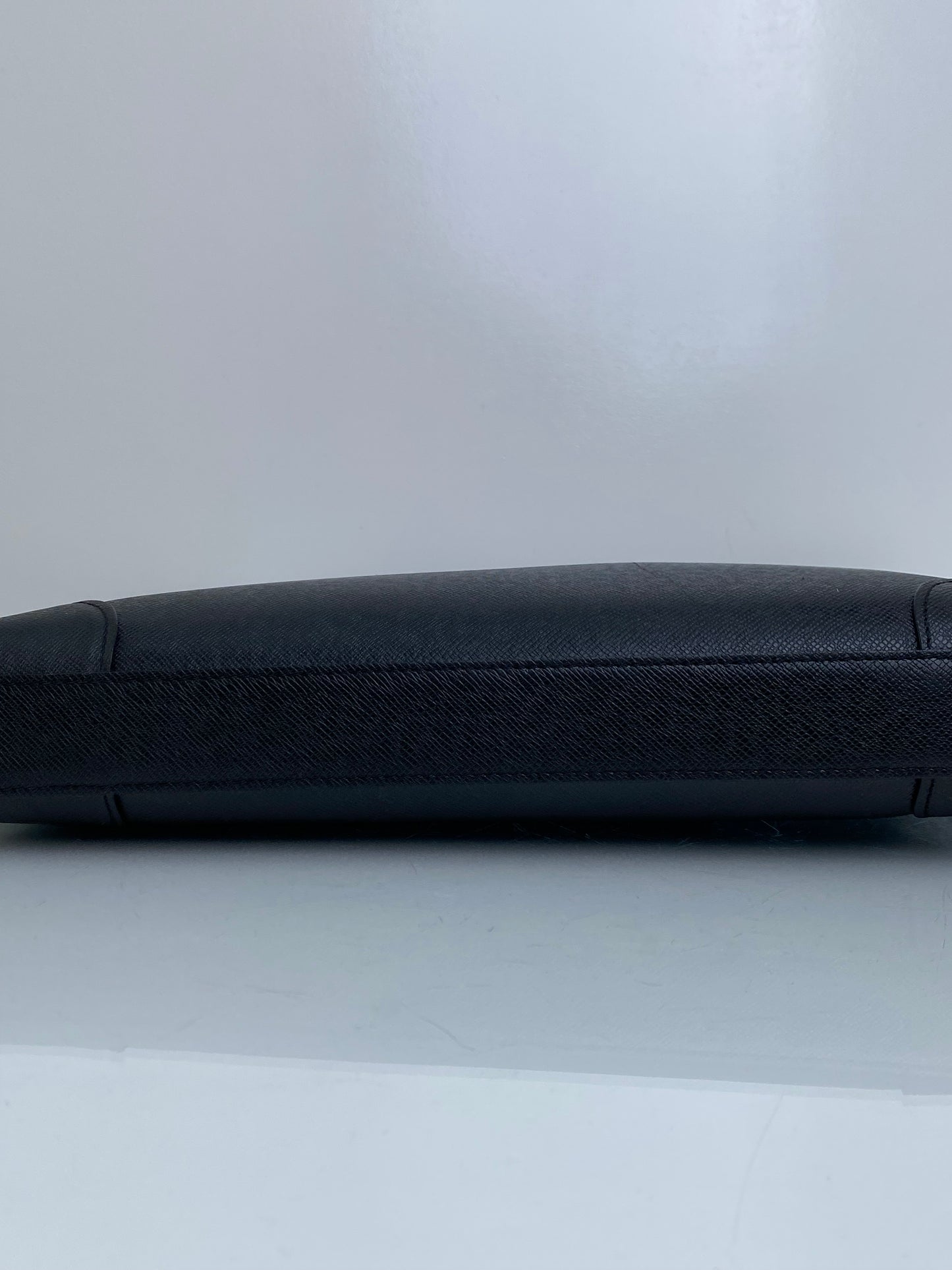 Louis Vuitton Black Taiga Slim Briefcase SHW