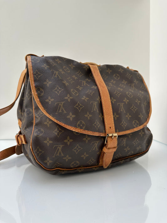 Louis Vuitton Vintage Samur 35 Crossbody