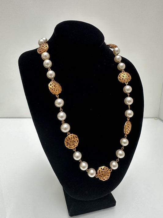 Chanel Vintage Faux Pearl Necklace