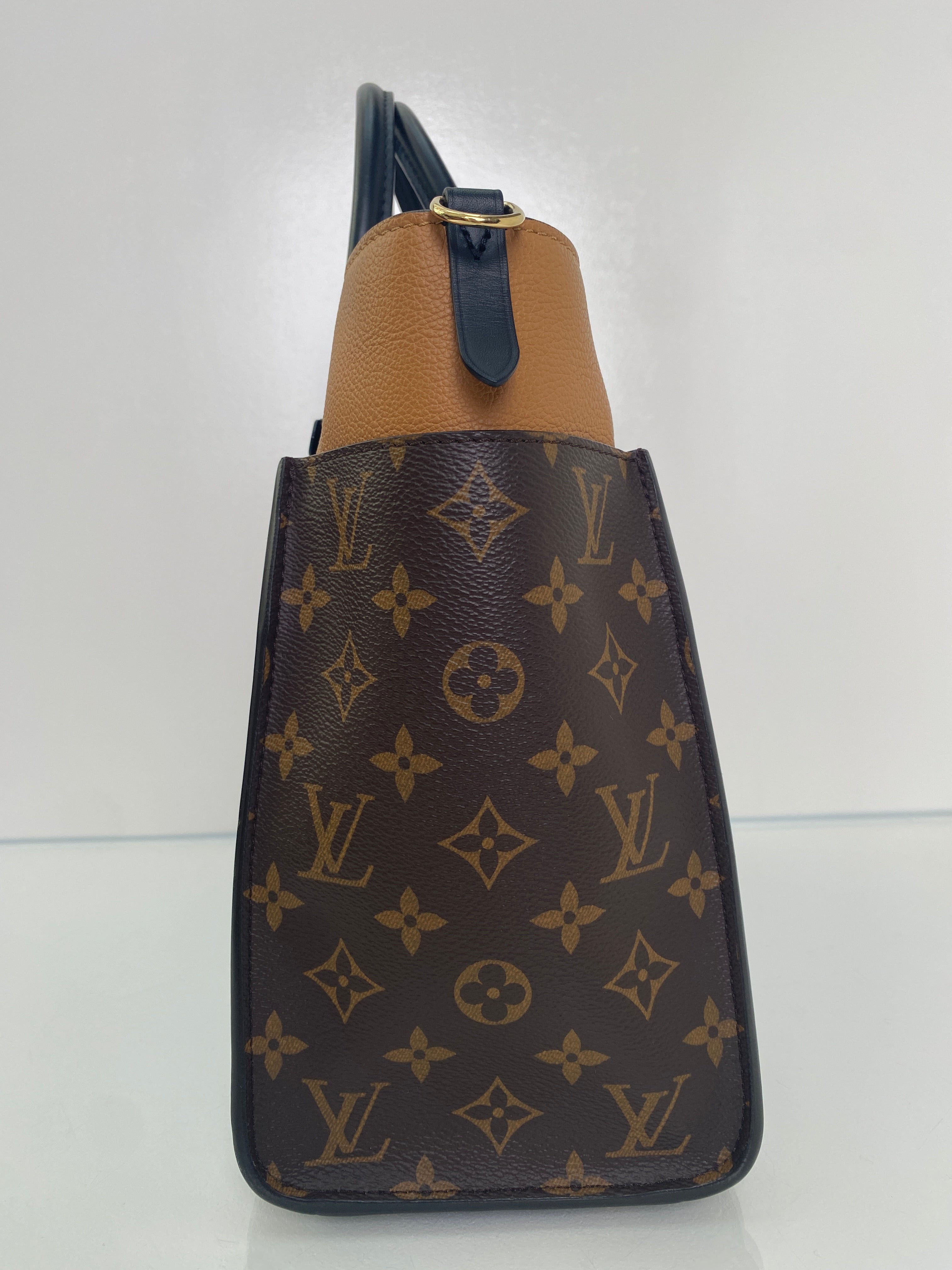 Louis Vuitton ダークブラウン バッグ Louis Vuitton Black, Brown, & Monogram On My Side Tote Bag GHW