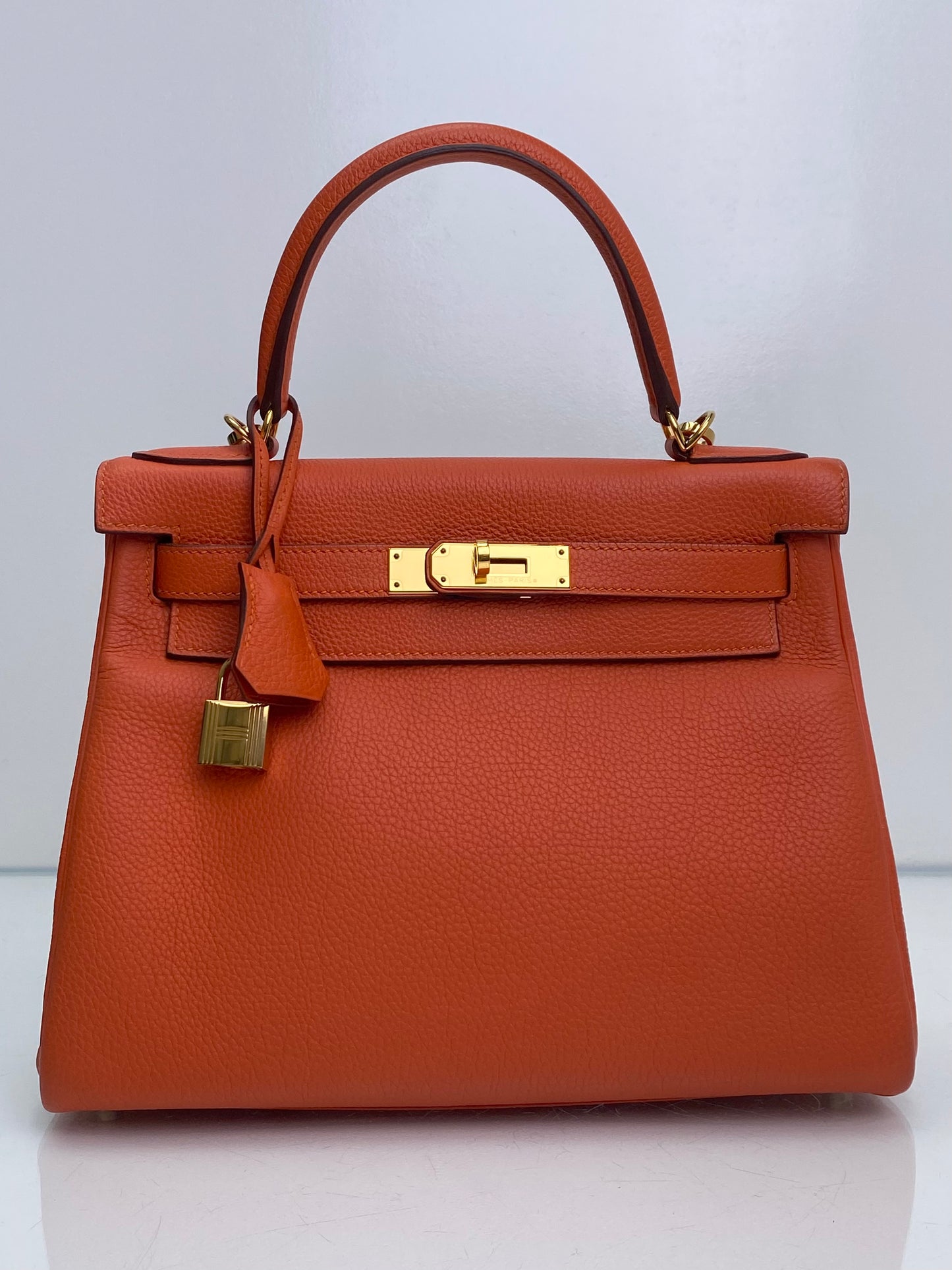 Hermes Kelly 28 Orange Togo GHW #T