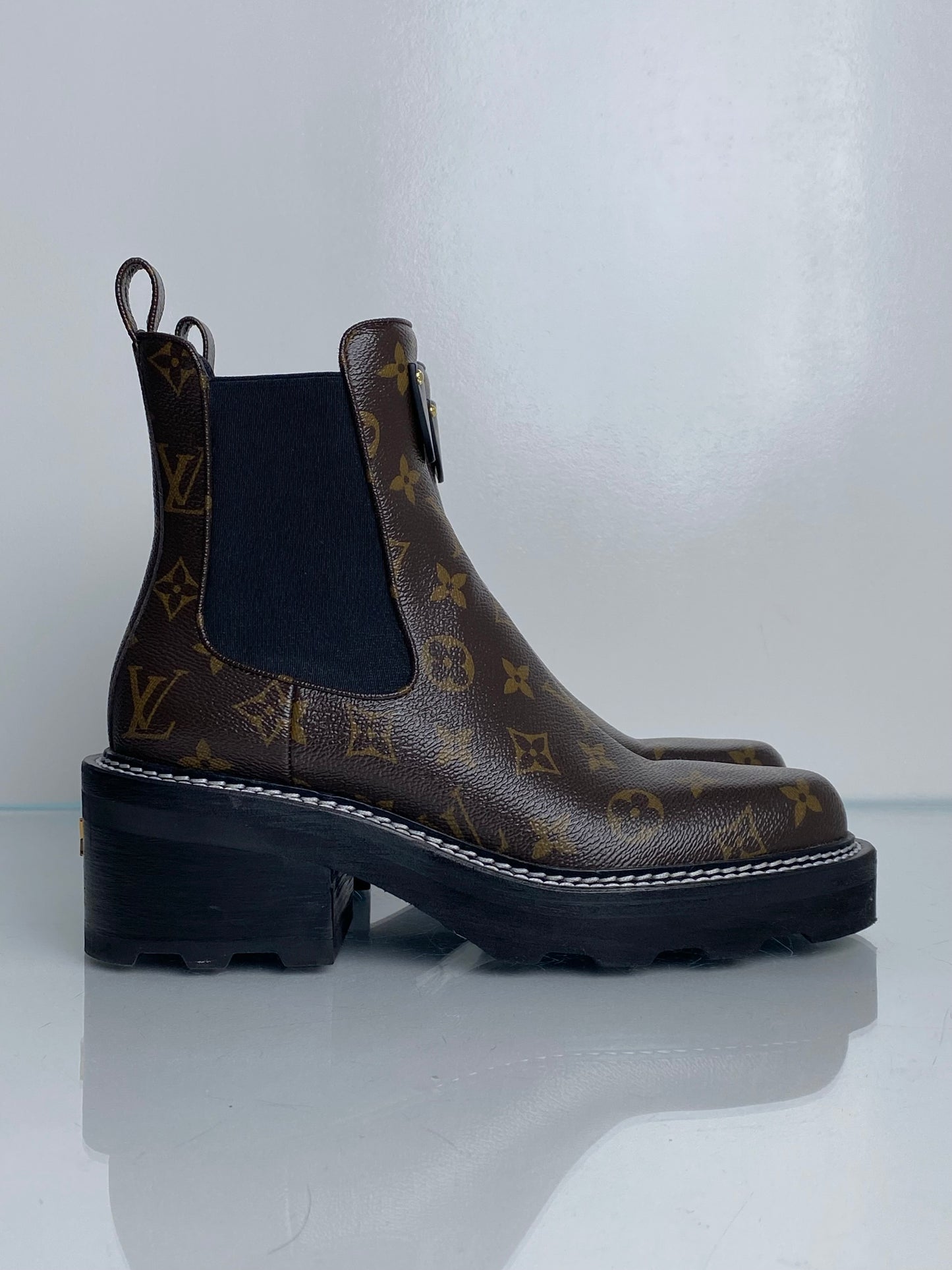 Louis Vuitton Monogram & Black Beaubourg Chelsea Ankle Boots, 39
