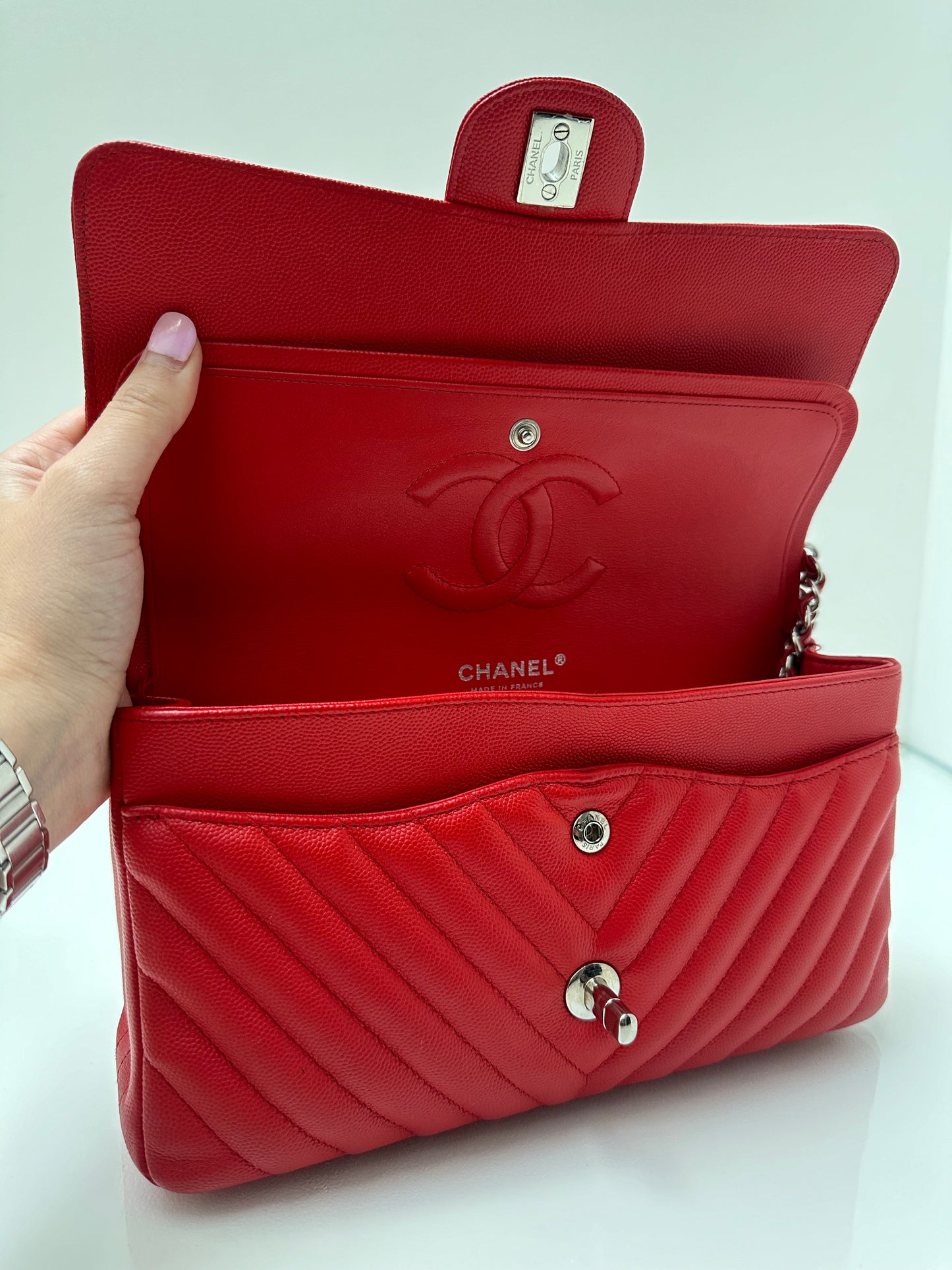 Chanel Red Medium Classic Caviar SHW