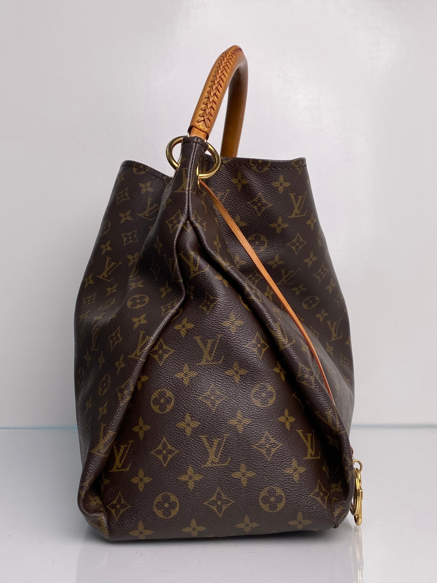 Louis Vuitton Monogram Artsy MM