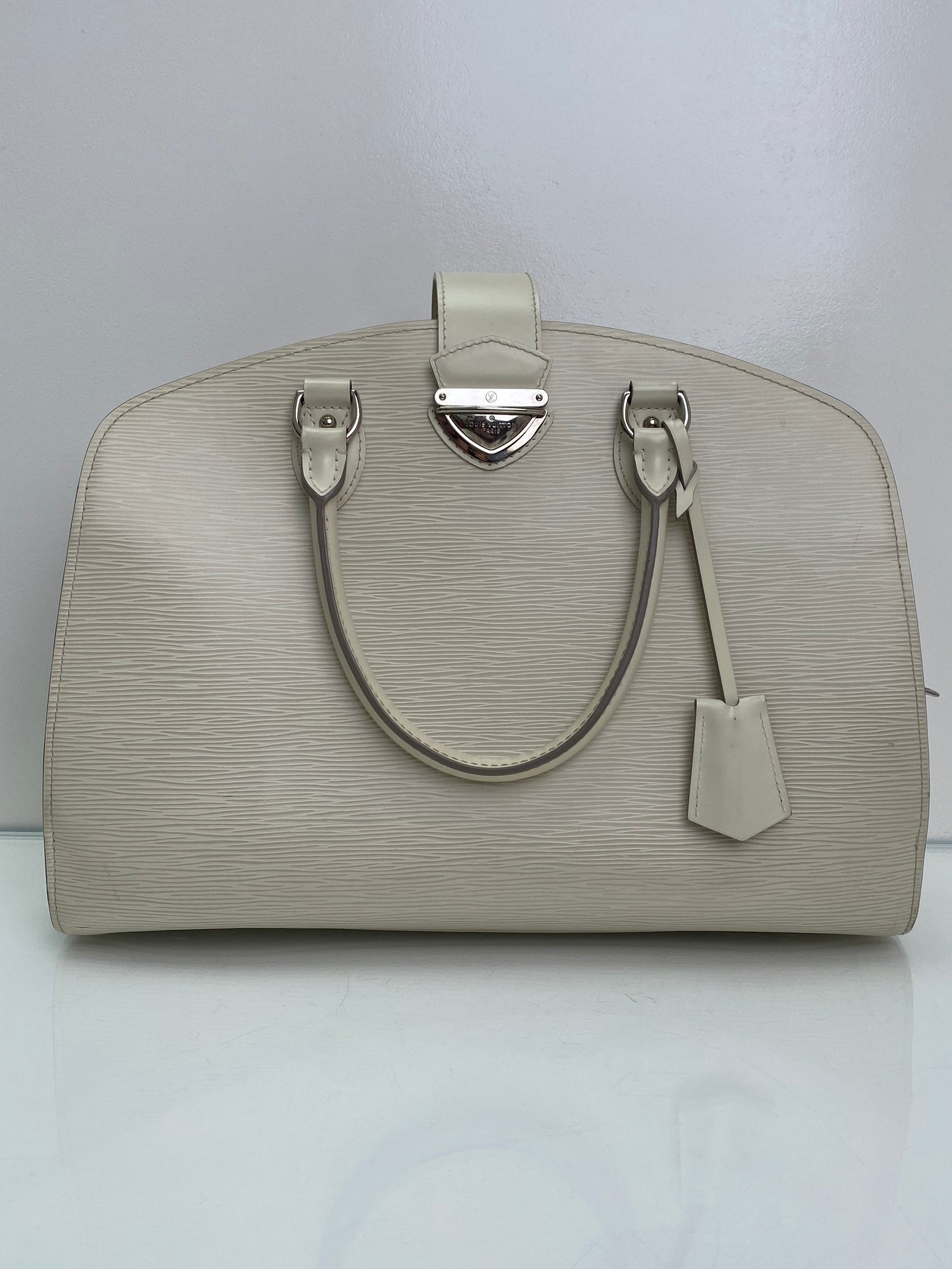 Louis Vuitton Pont Neuf White Epi GM SHW