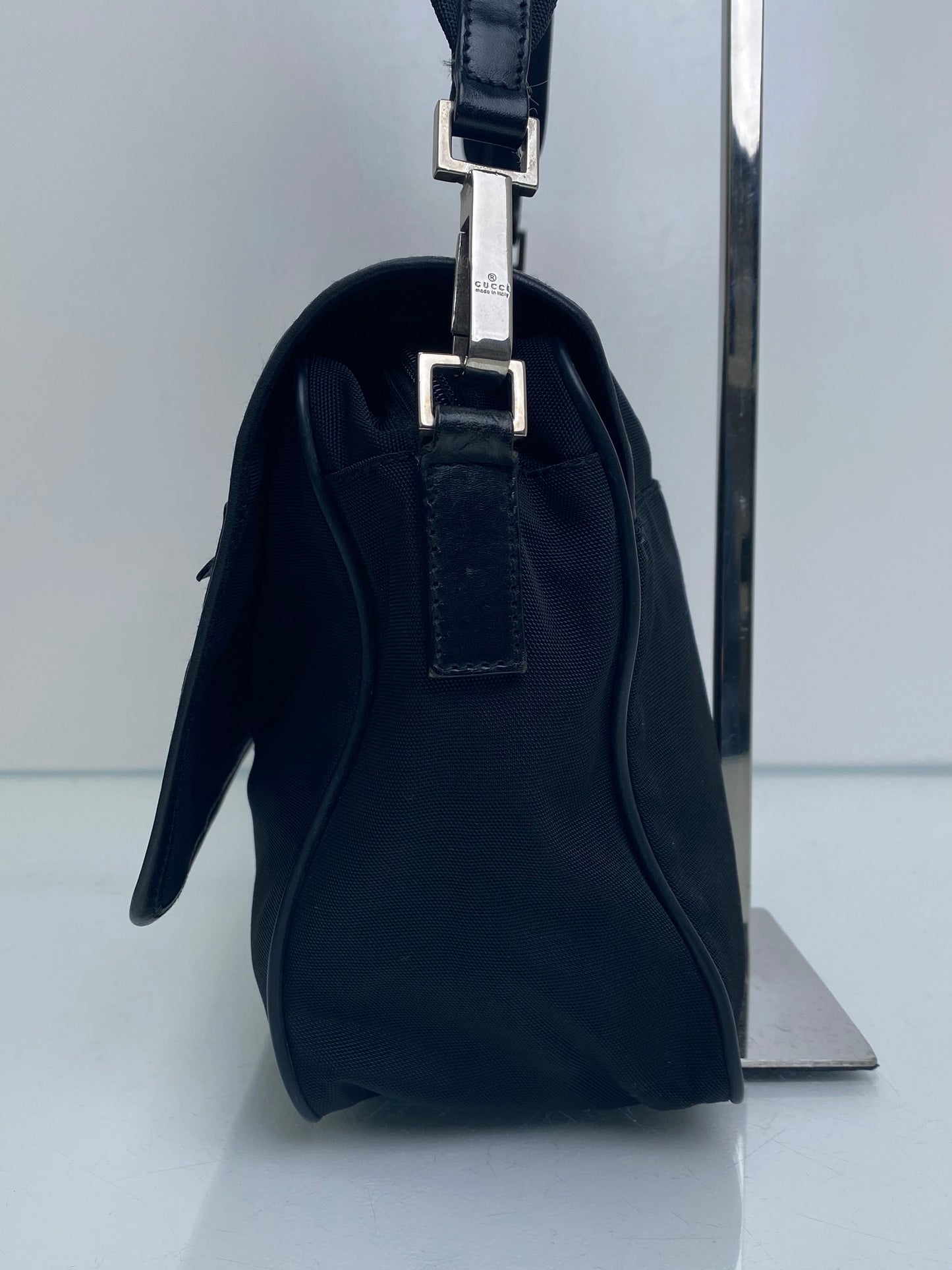 Gucci Black Canvas Messenger Bag Crossbody SHW