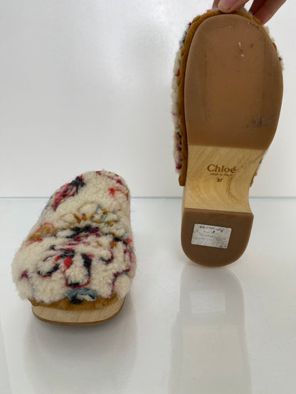 Chloe Cream & Multicolor Shearling Clogs, 37