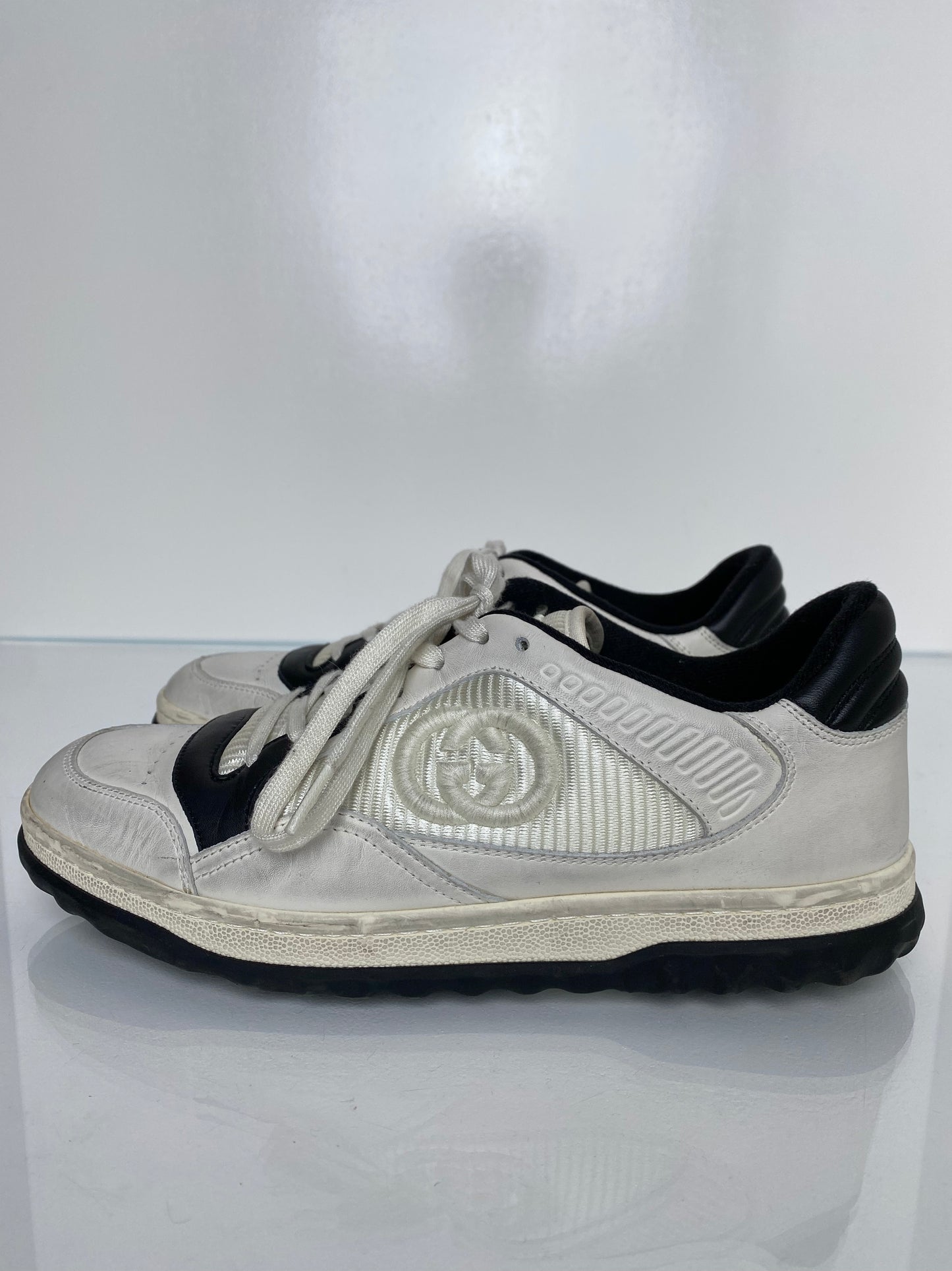 Gucci White & Black GG Sneakers, 39.5