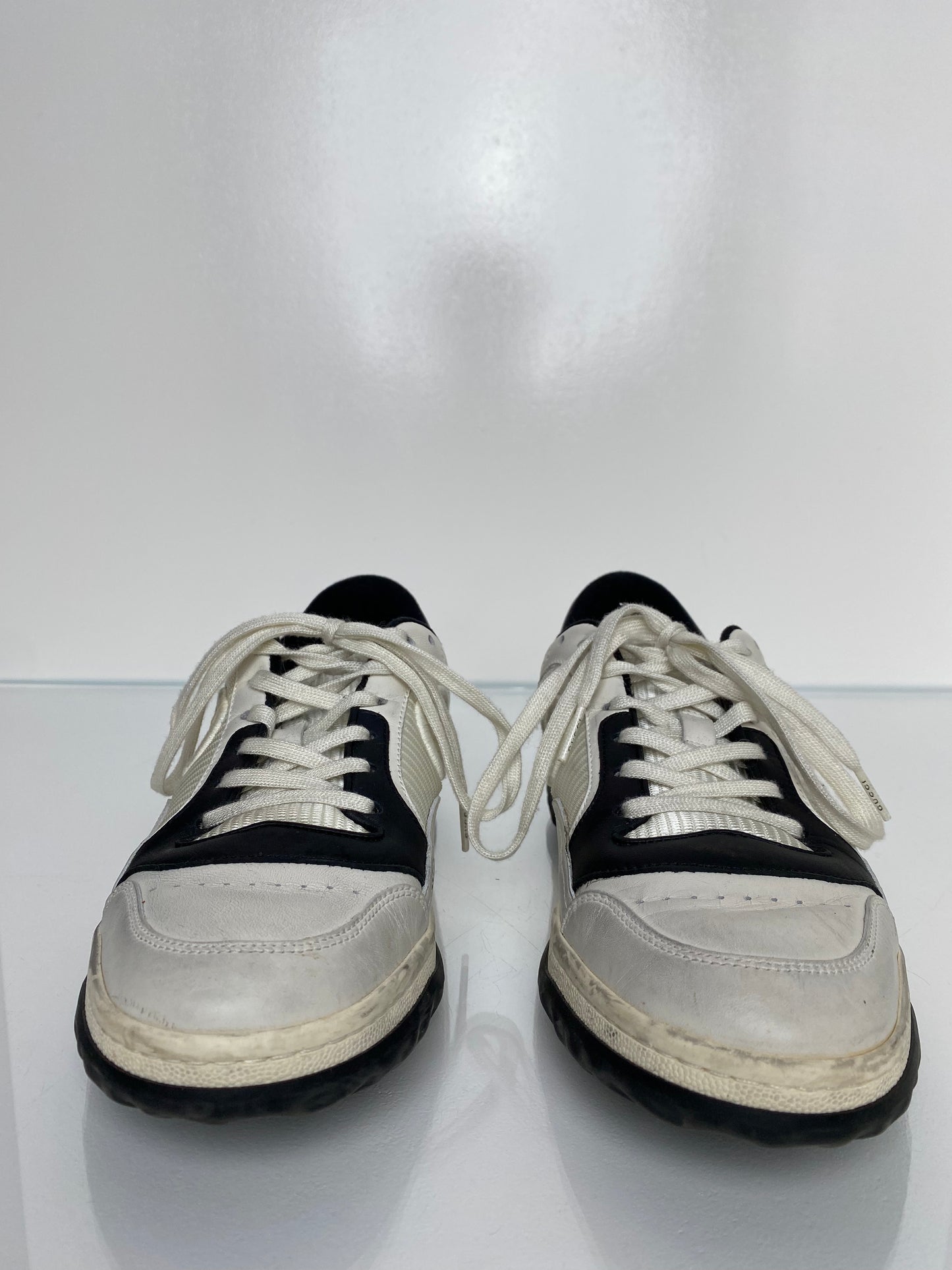 Gucci White & Black GG Sneakers, 39.5