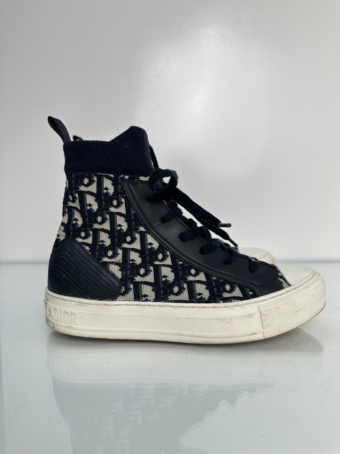 Dior Navy Technical Oblique Walk’N’Dior Sneakers, 38