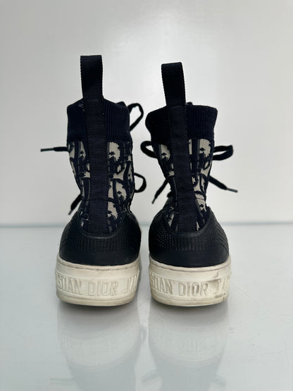 Dior Navy Technical Oblique Walk’N’Dior Sneakers, 38