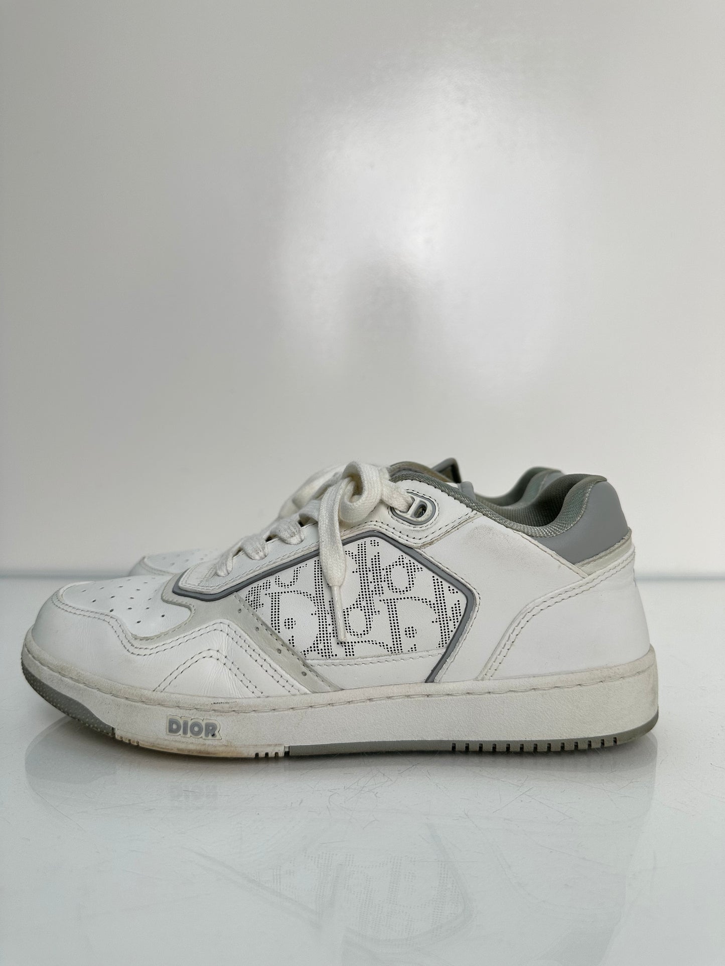 Christian Dior White / Grey Oblique Sneakers, 39.5