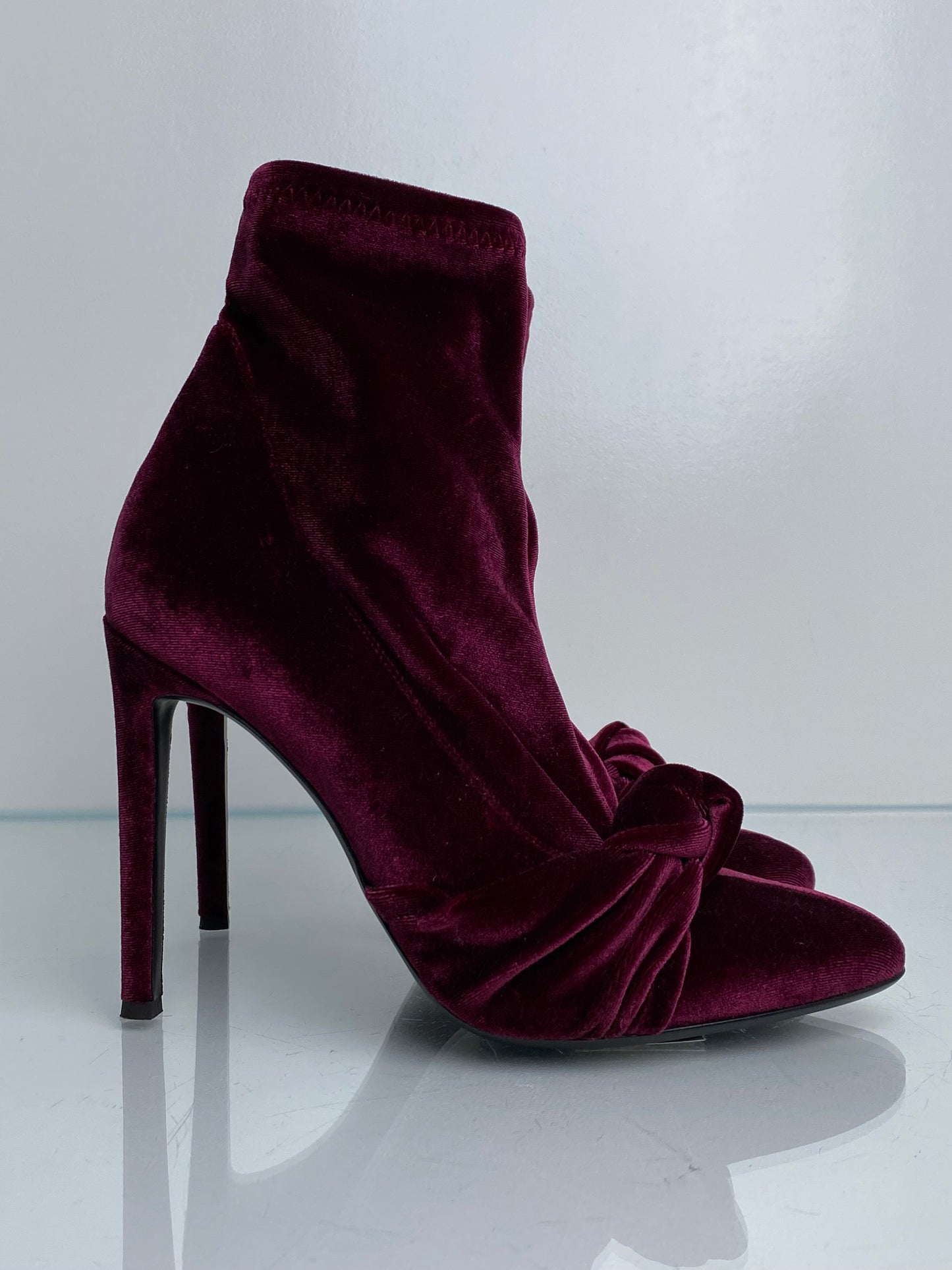 Giuseppe Zanotti Burgundy Ophelia Velvet Knot Heels, 39