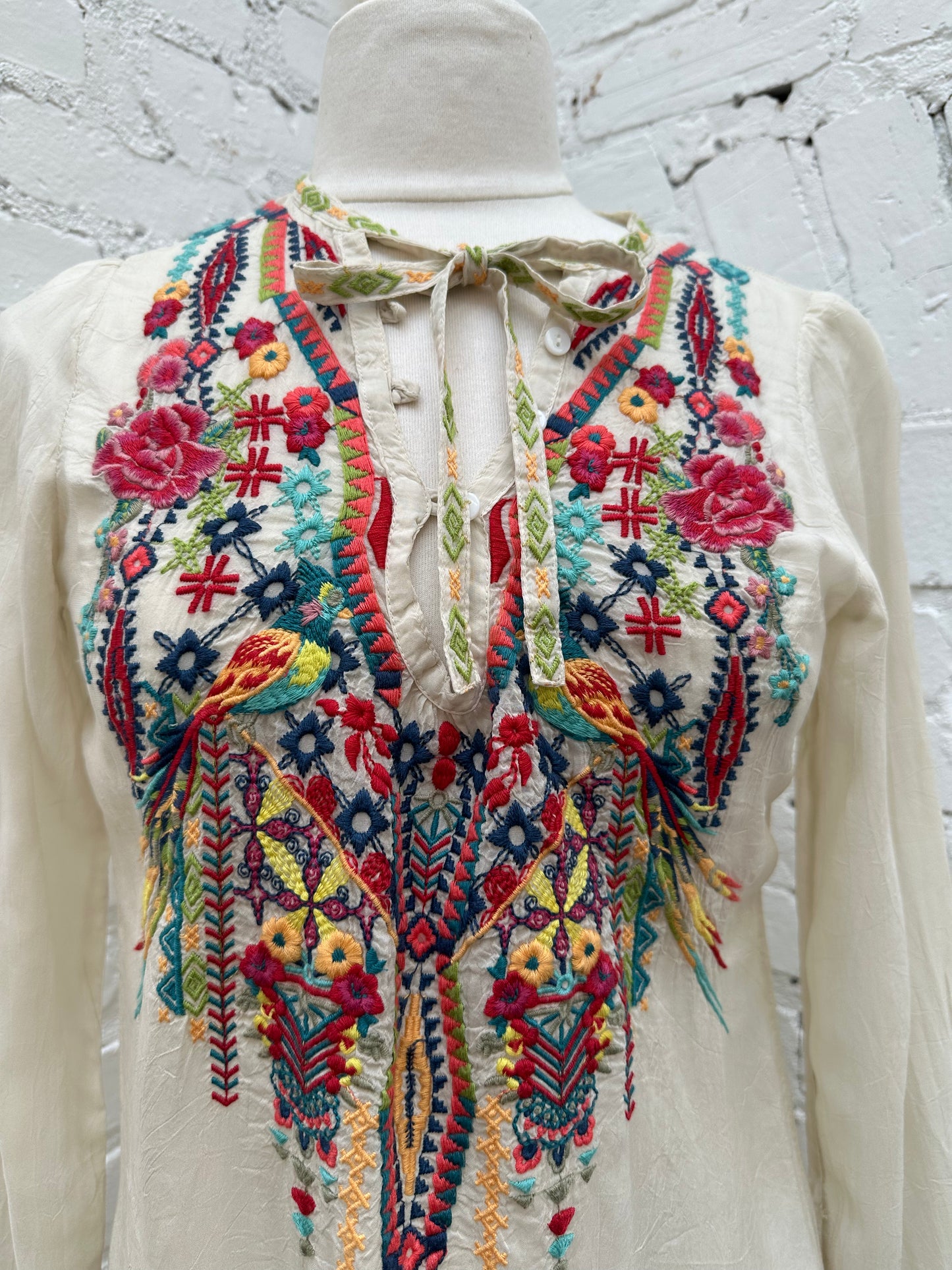 Johnny Was Cream Embroidered Blouse, XS