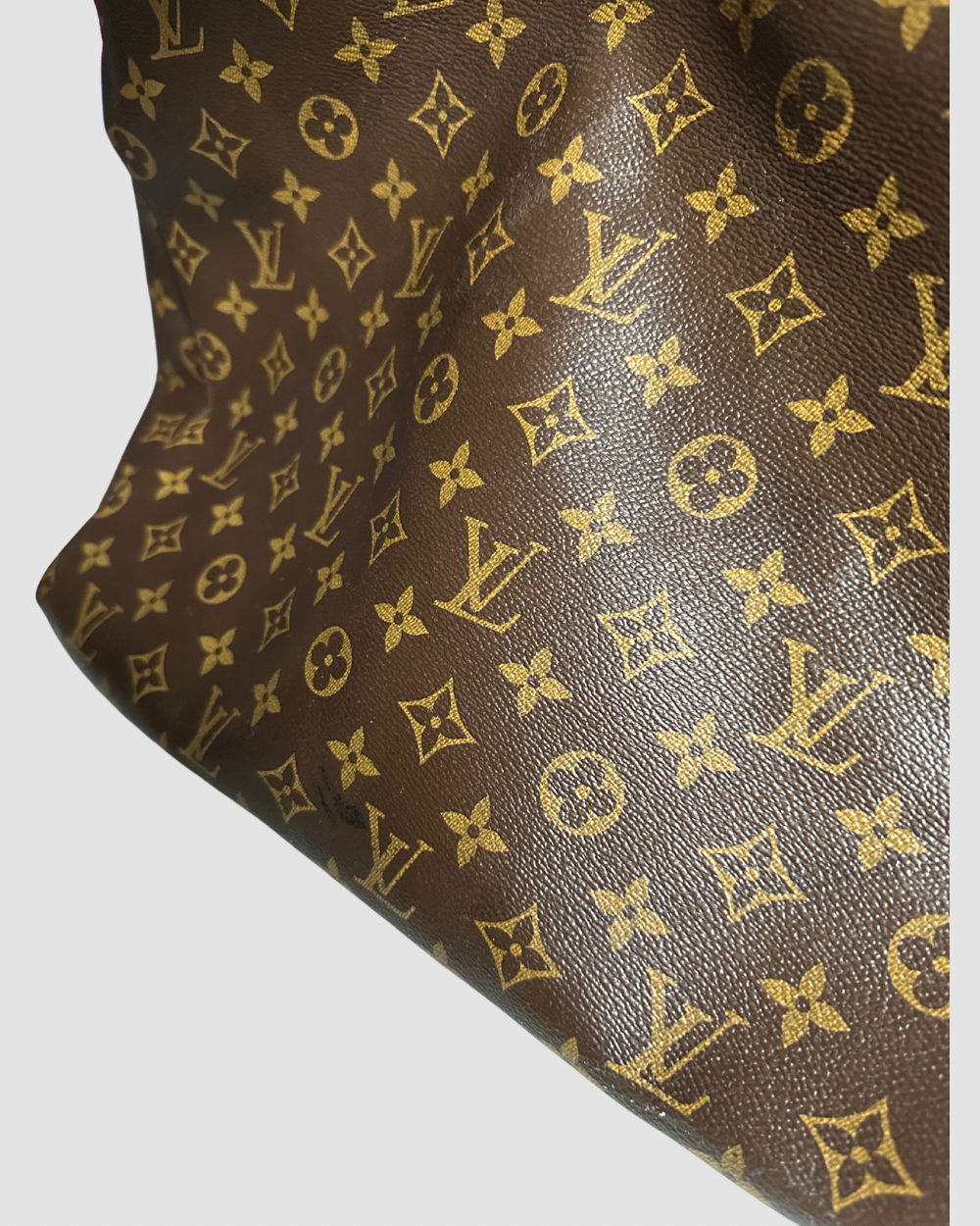 Louis Vuitton Artsy Monogram Gm
