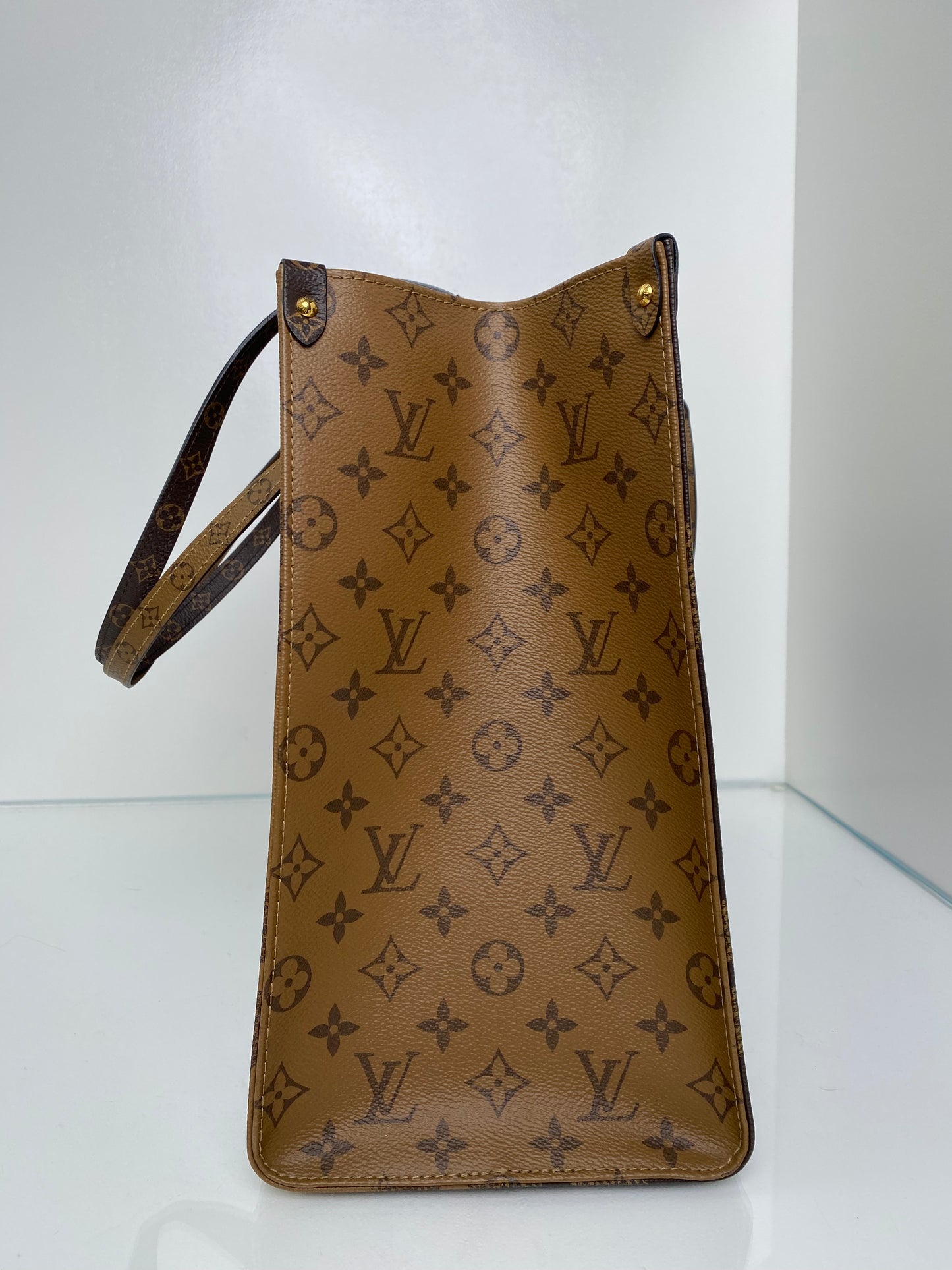 Louis Vuitton On the Go Reverse Monogram GM