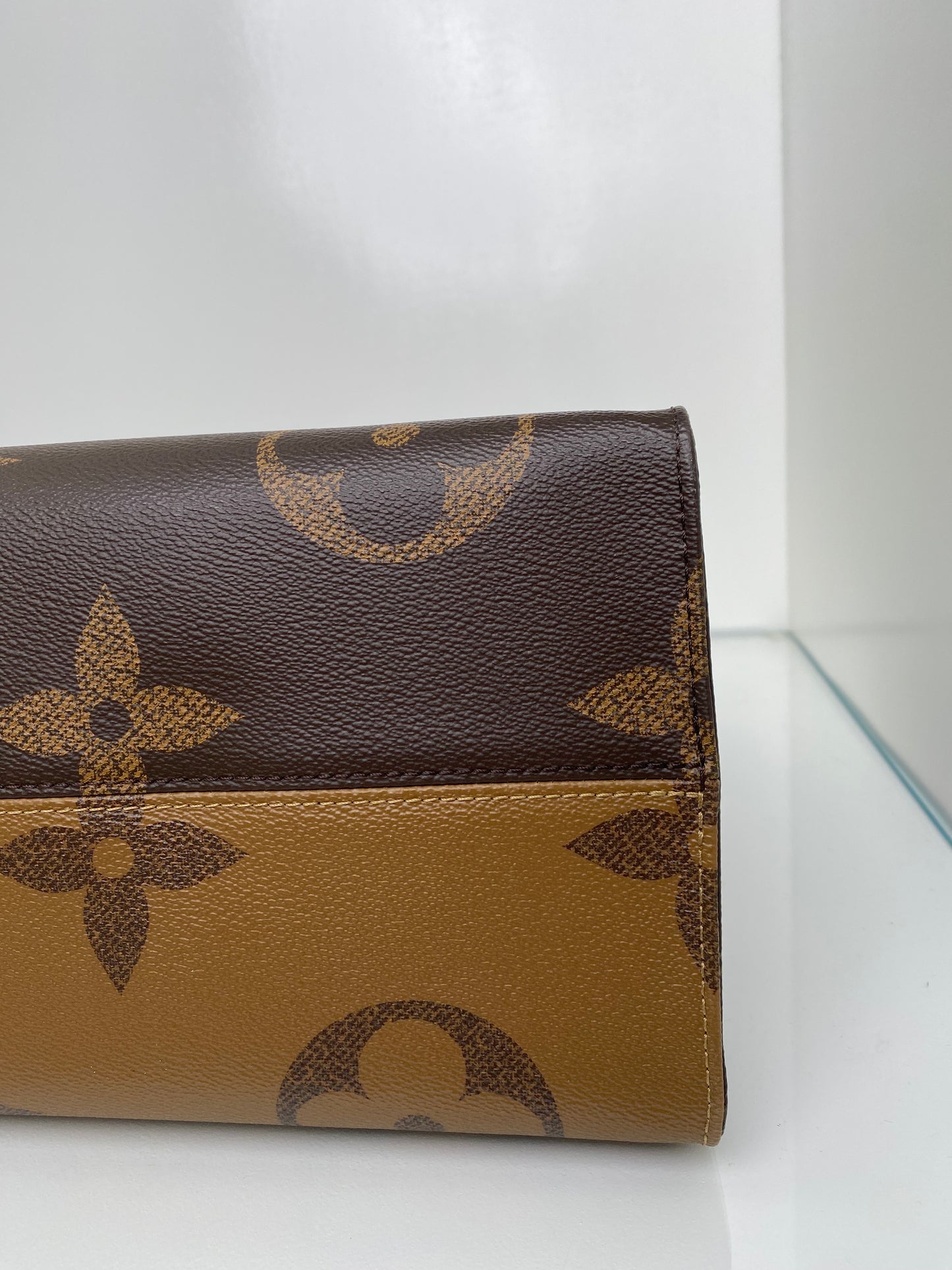 Louis Vuitton On the Go Reverse Monogram GM