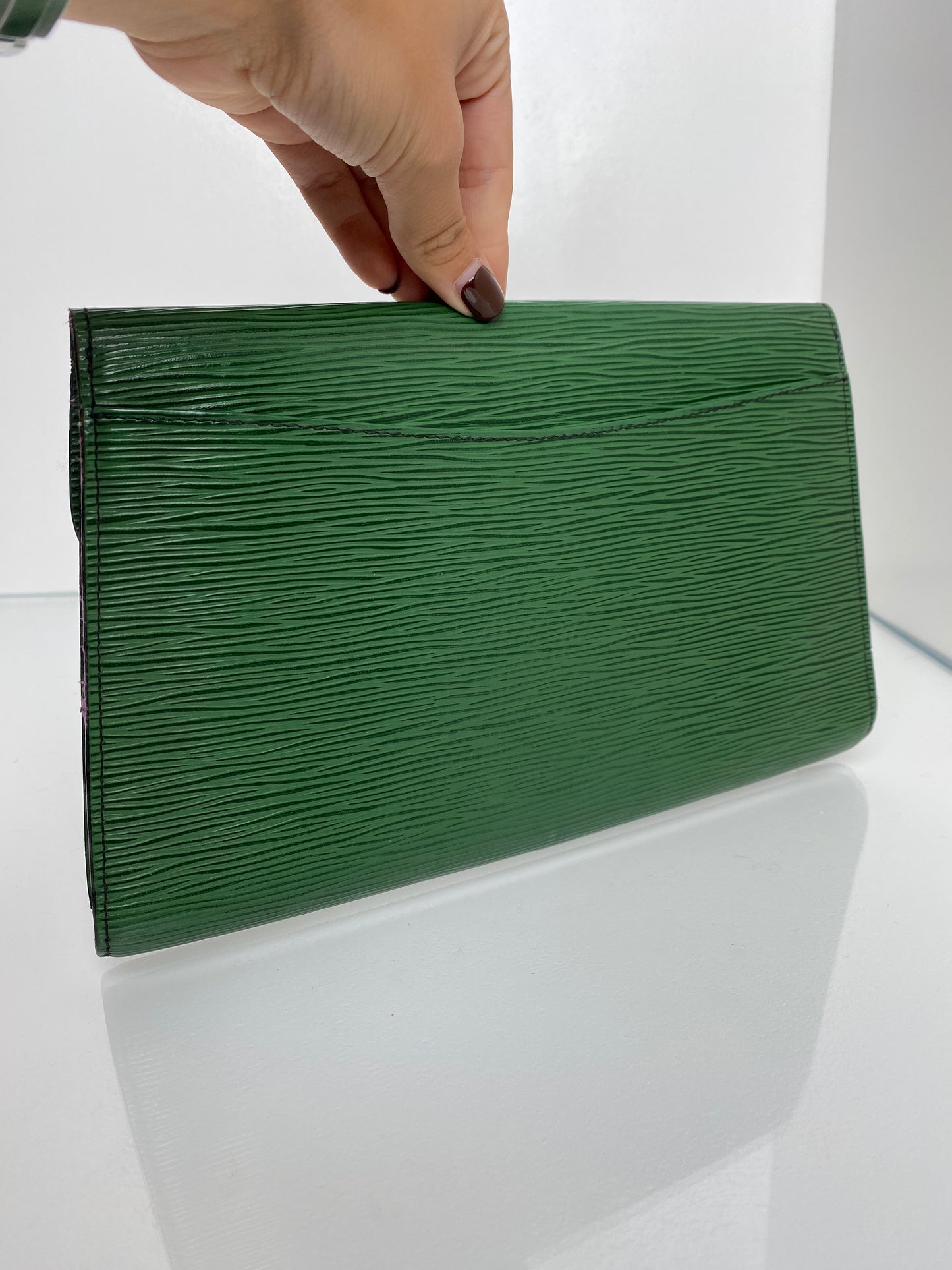 Louis Vuitton Green Epi Envelope Clutch