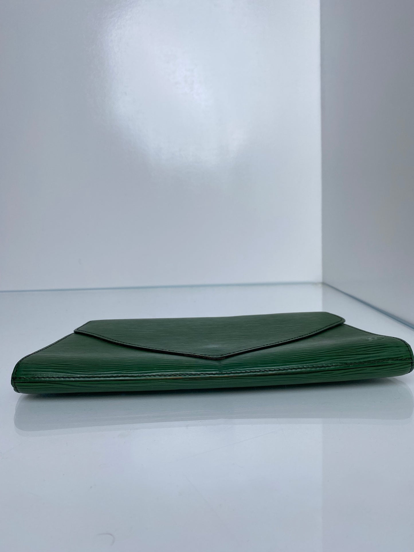 Louis Vuitton Green Epi Envelope Clutch