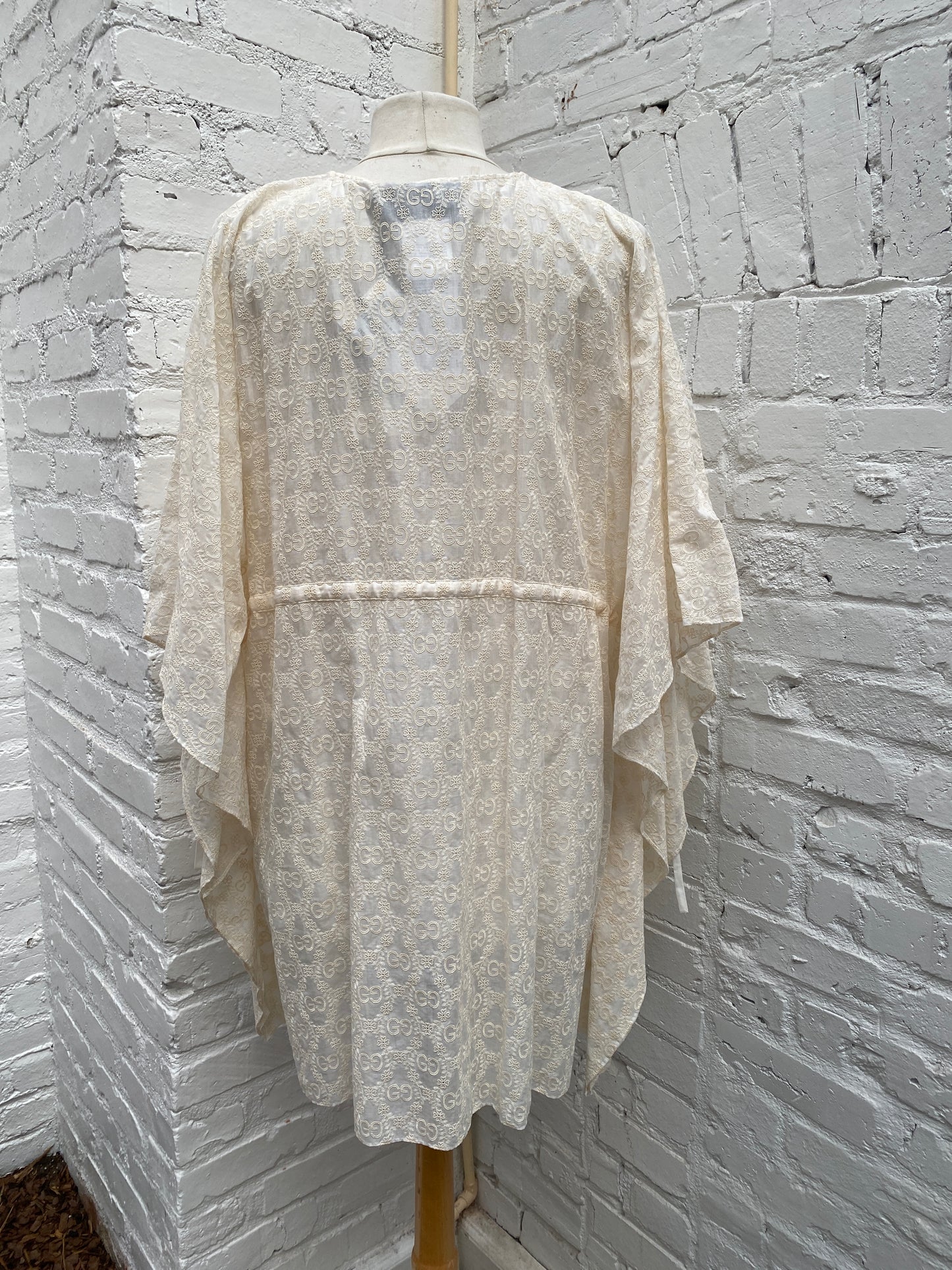 Gucci White & Gold Lace Flowy Mini Dress, 40