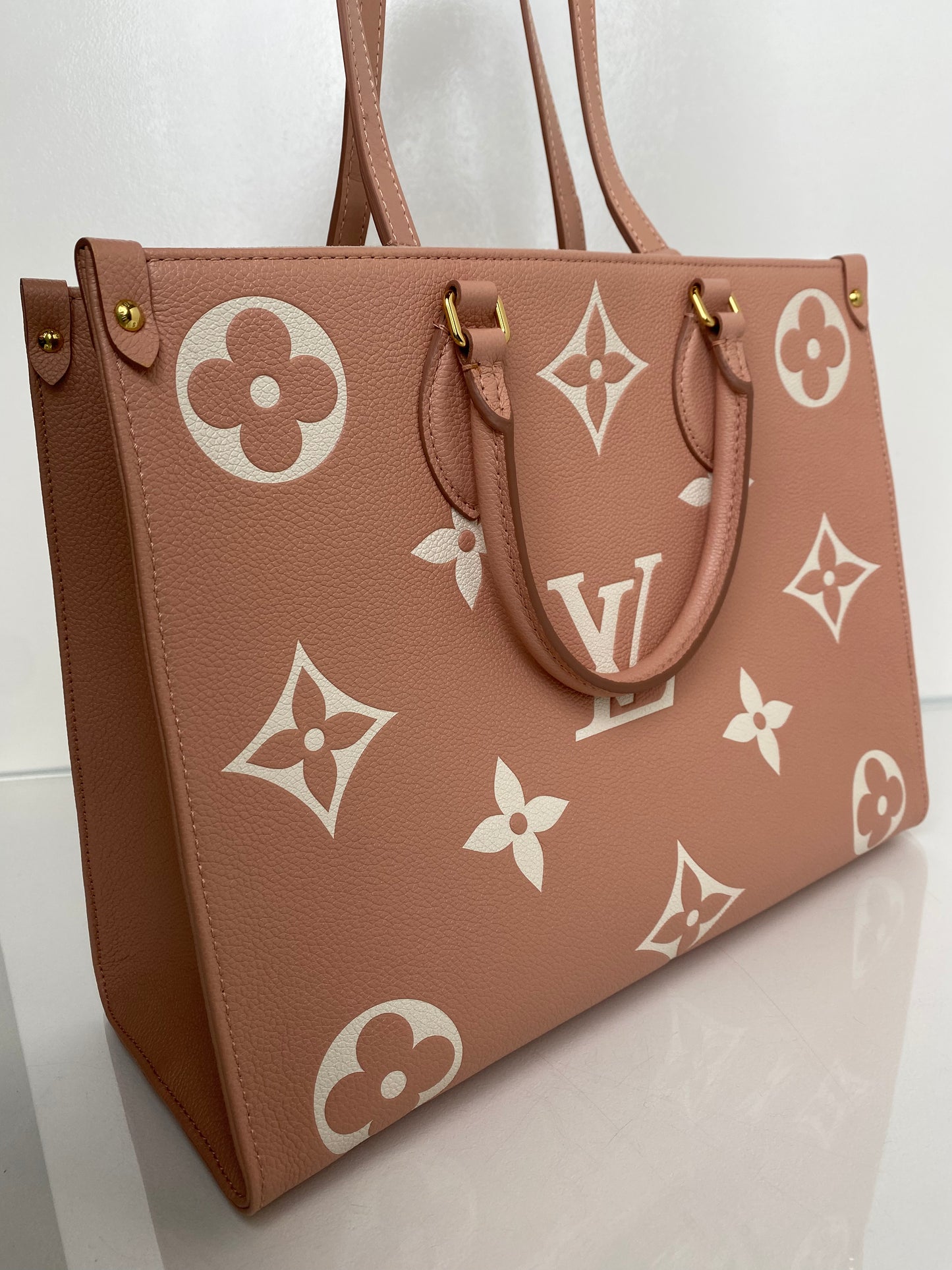 Louis Vuitton Pink Empreinte On The Go MM Bag GHW