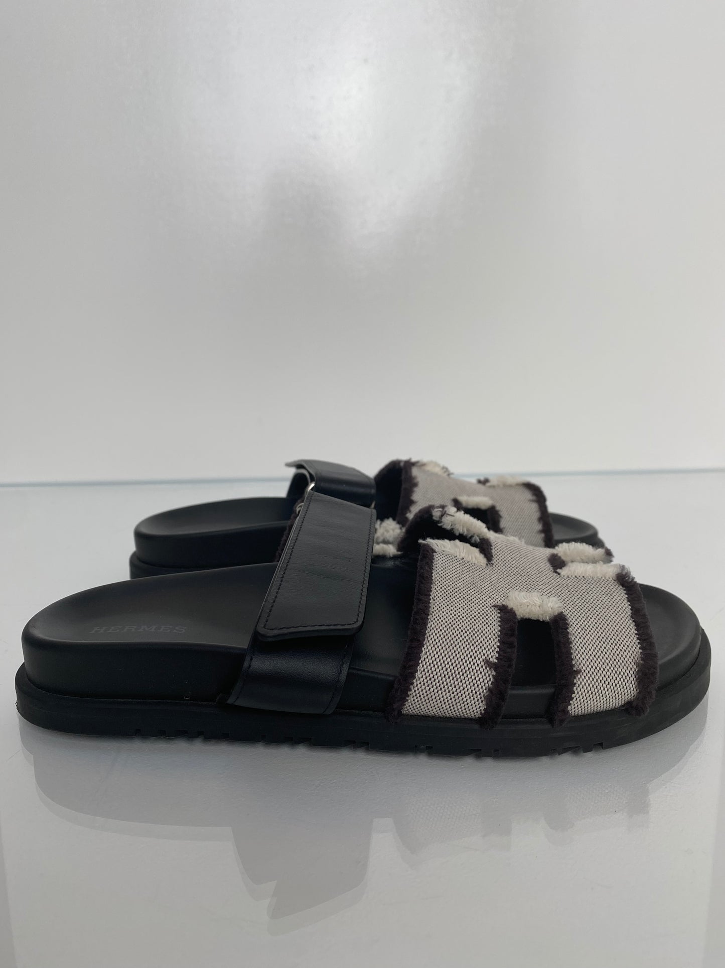 Hermes Black / Prunoir Chypre Techno Sandals, 38