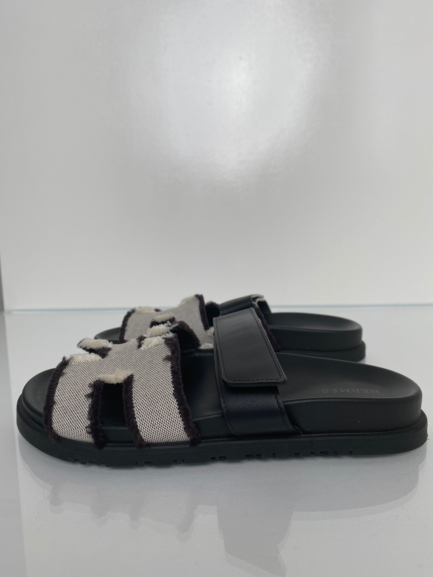 Hermes Black / Prunoir Chypre Techno Sandals, 38