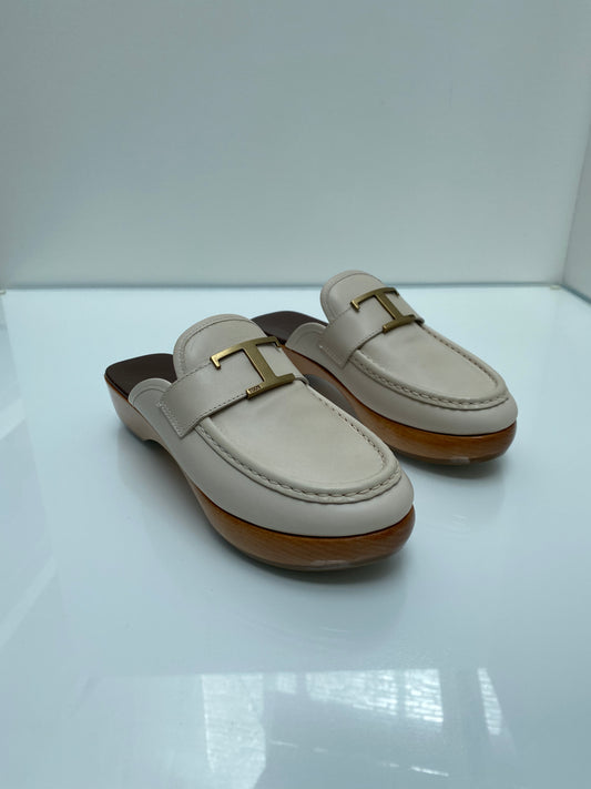 Tod’s White Leather Mules 37