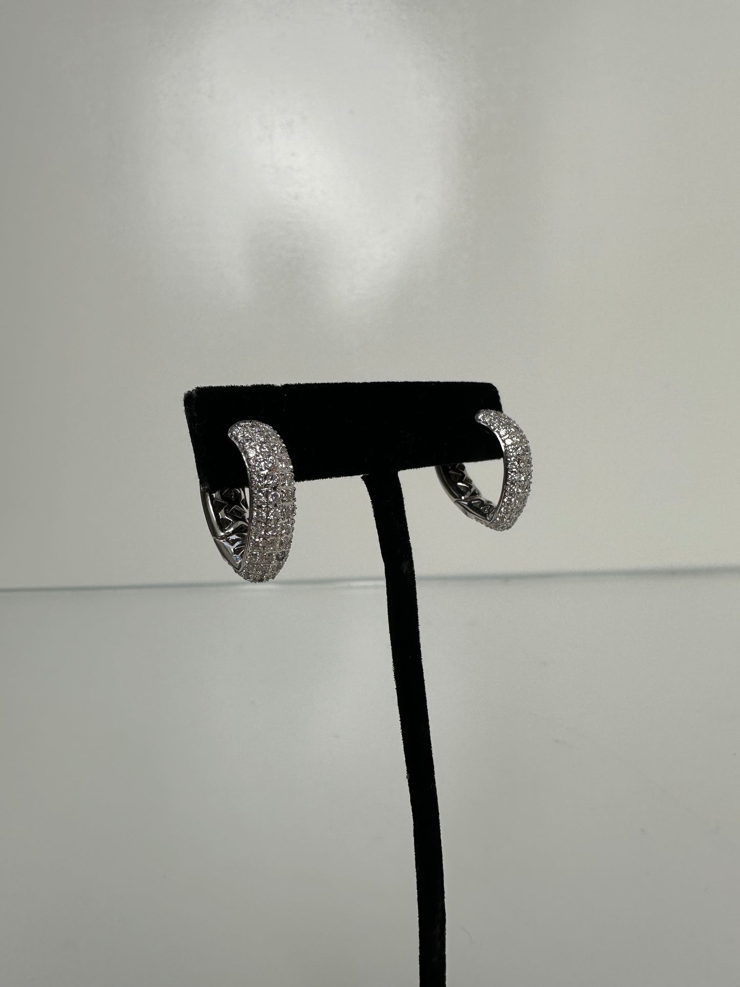 18KW Diamond (1.80 CTW) 'V' Hoop Earrings