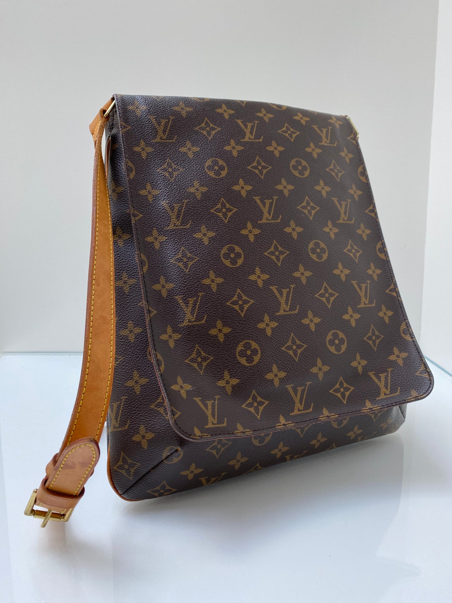 Louis Vuitton Musette Salsa GM