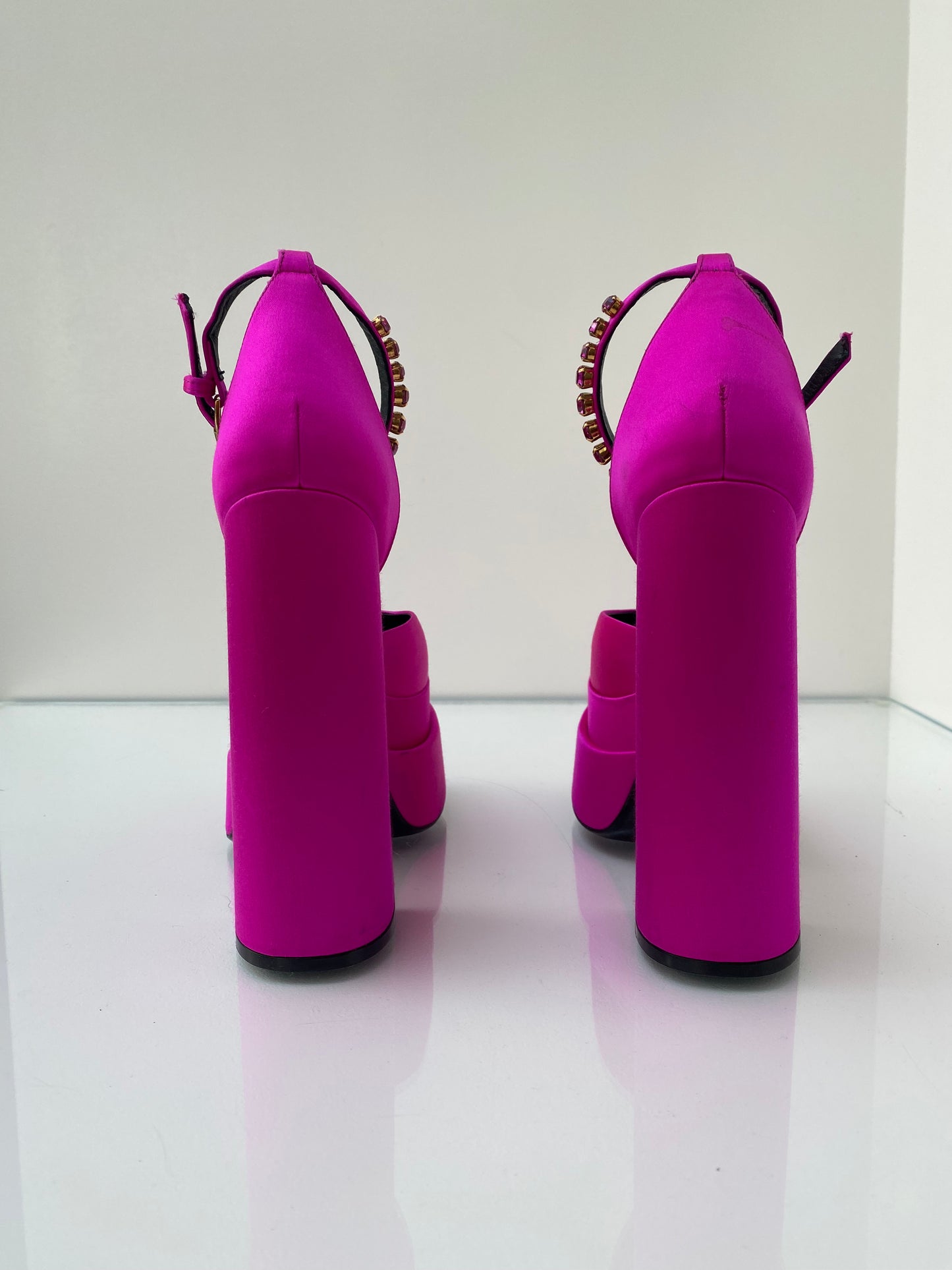 Versace Hot Pink Medium Aevitas 125mm Satin-Finish Pumps, 38.5