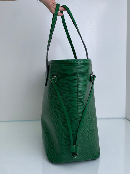 Louis Vuitton Green Epi Leather Neverfull MM Bag SHW