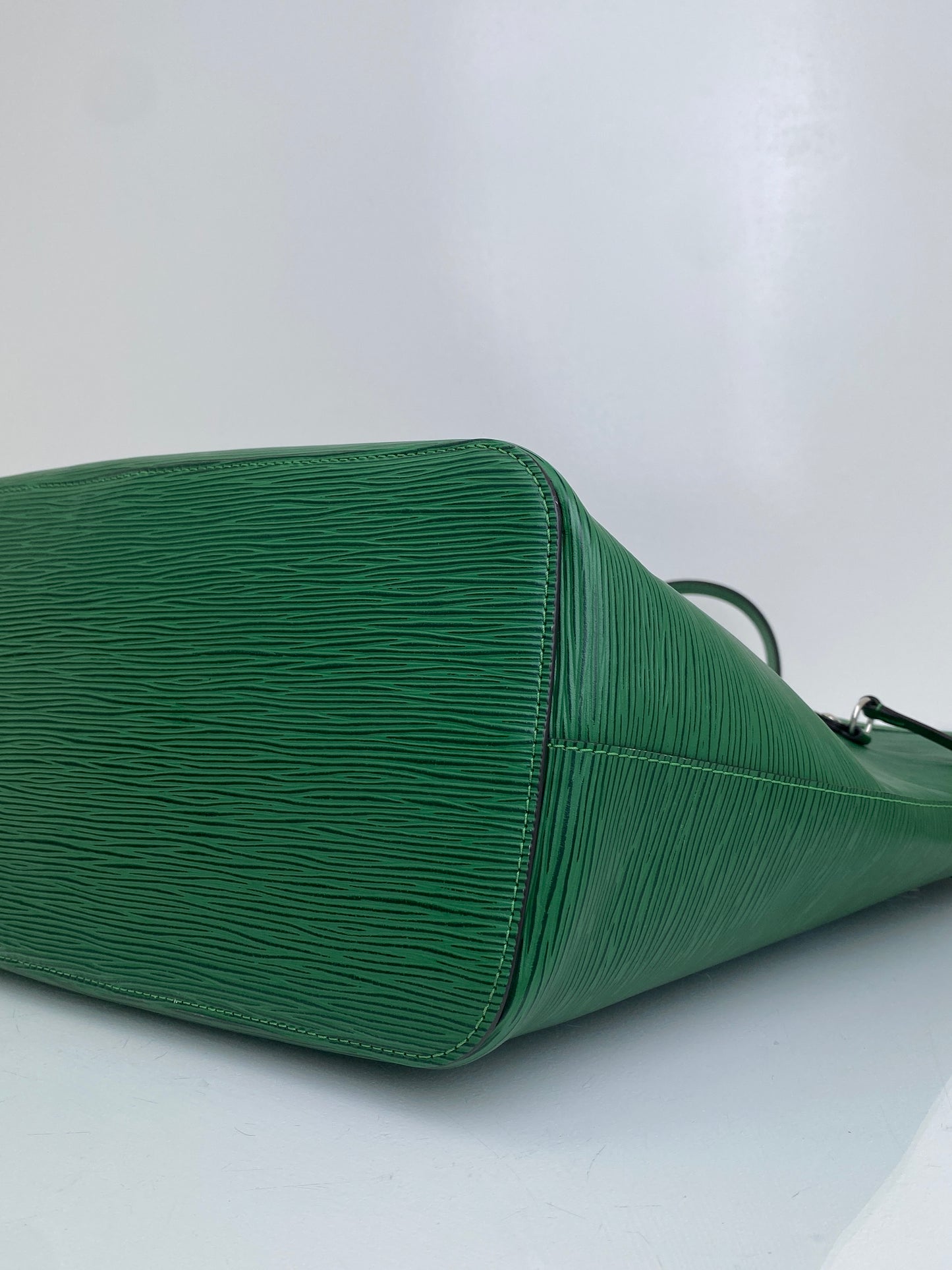 Louis Vuitton Green Epi Leather Neverfull MM Bag SHW