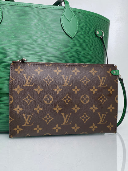 Louis Vuitton Green Epi Leather Neverfull MM Bag SHW