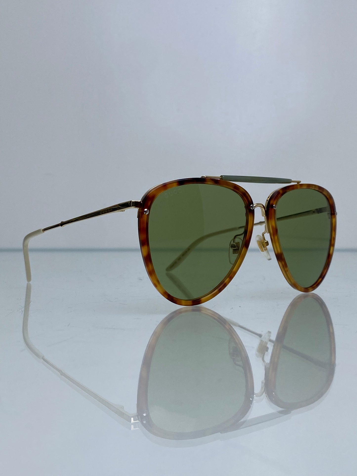 Gucci Green & White Tortoise Shell Oversized Aviator Sunglasses